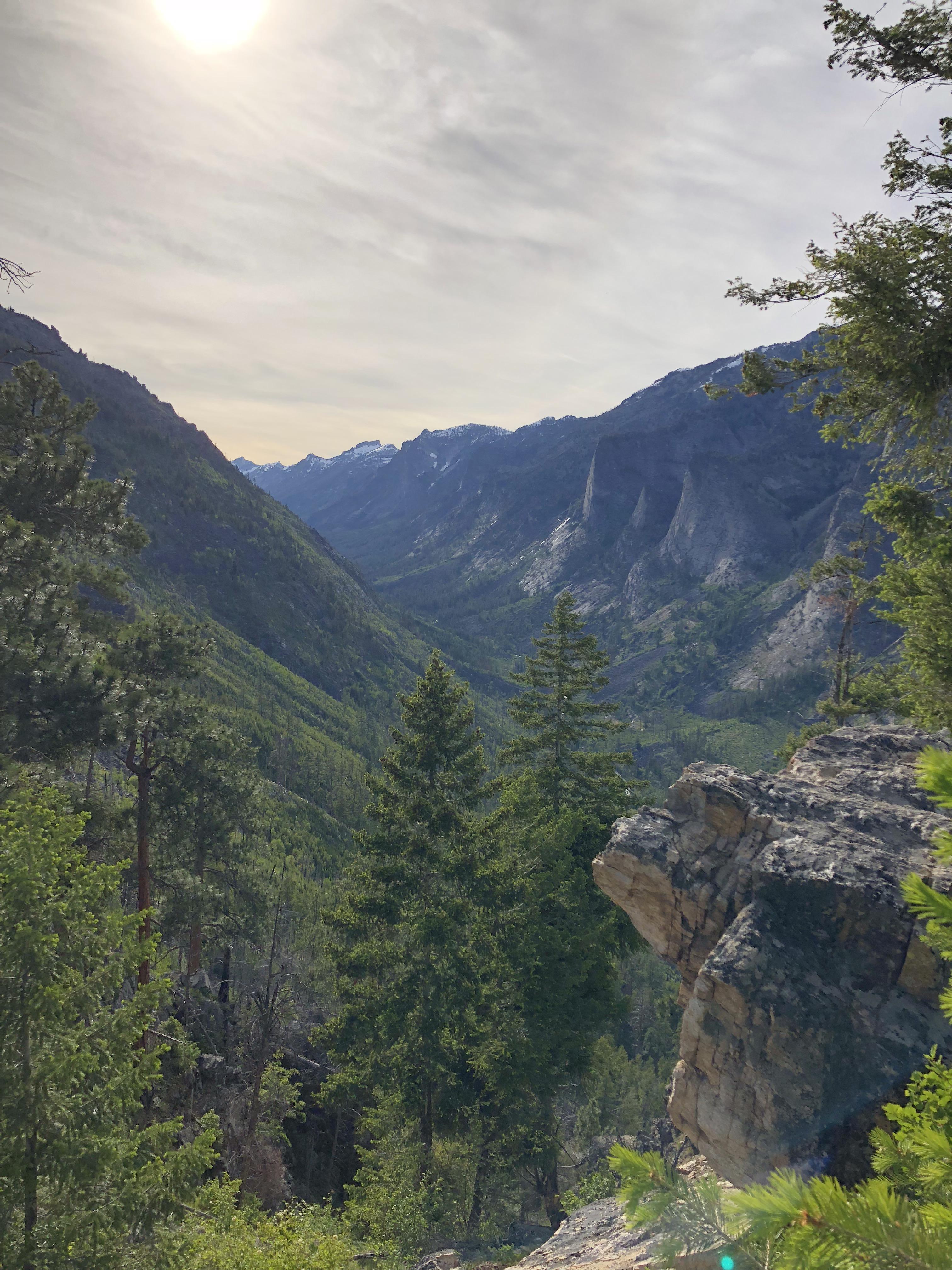 Blodgett Canyon Bitterroot Valley, Montana [OC] 2436 x 1125 r/EarthPorn