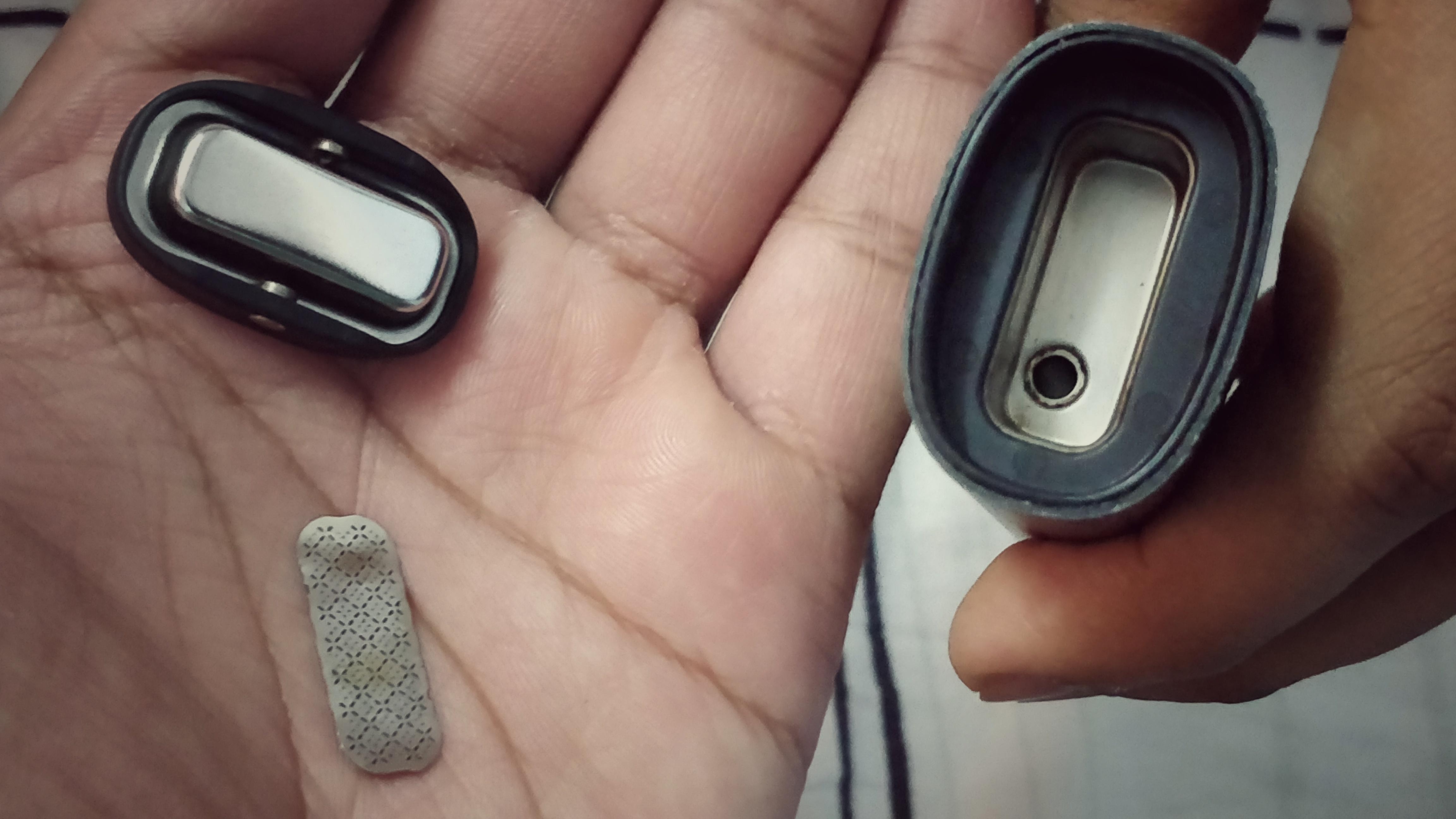 Your Pax should see this kind of cleaning once every day. Then it'll be