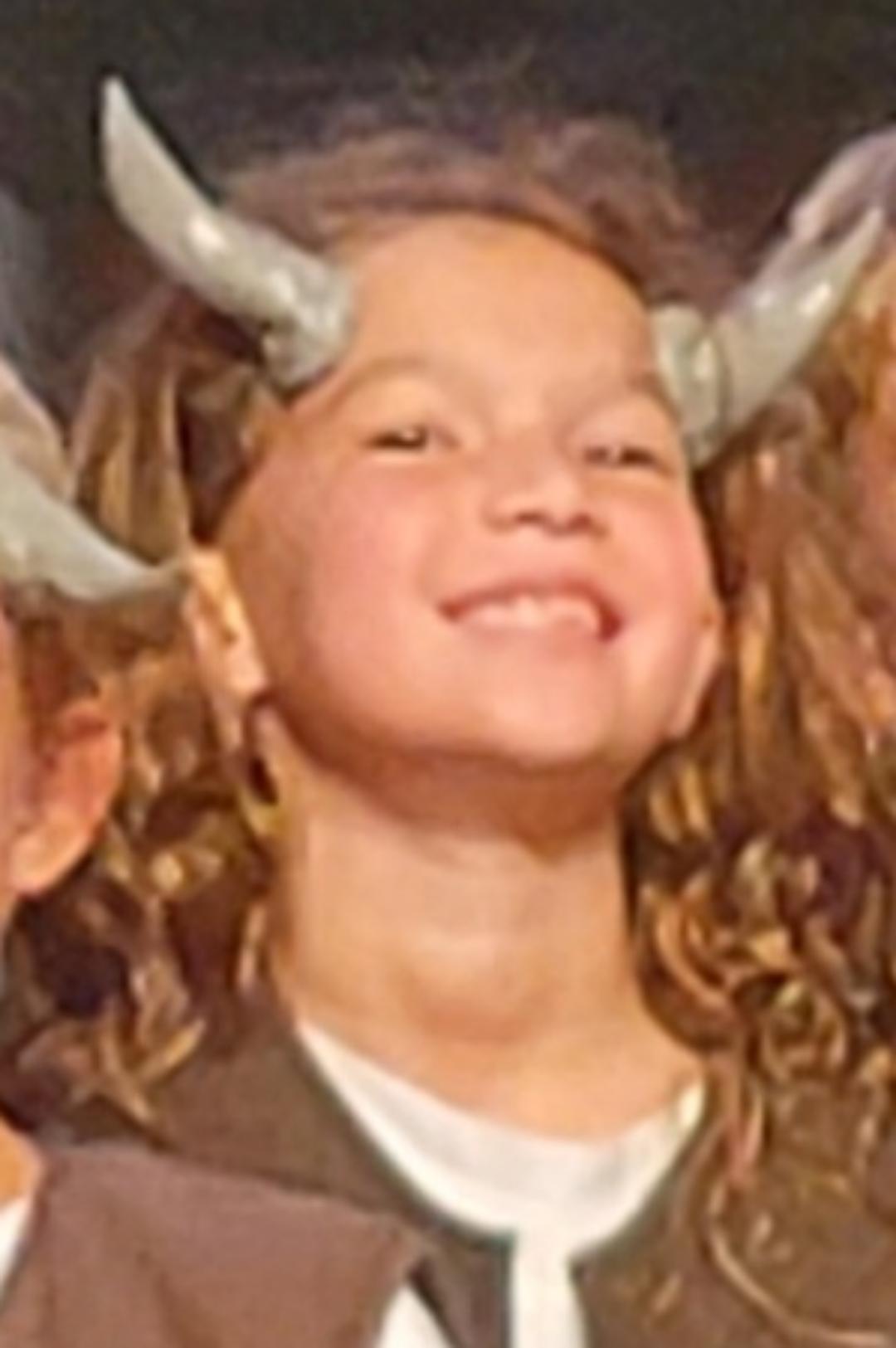 my 8 year old daughter has had an enlarged thyroid for 23 years. Tsh