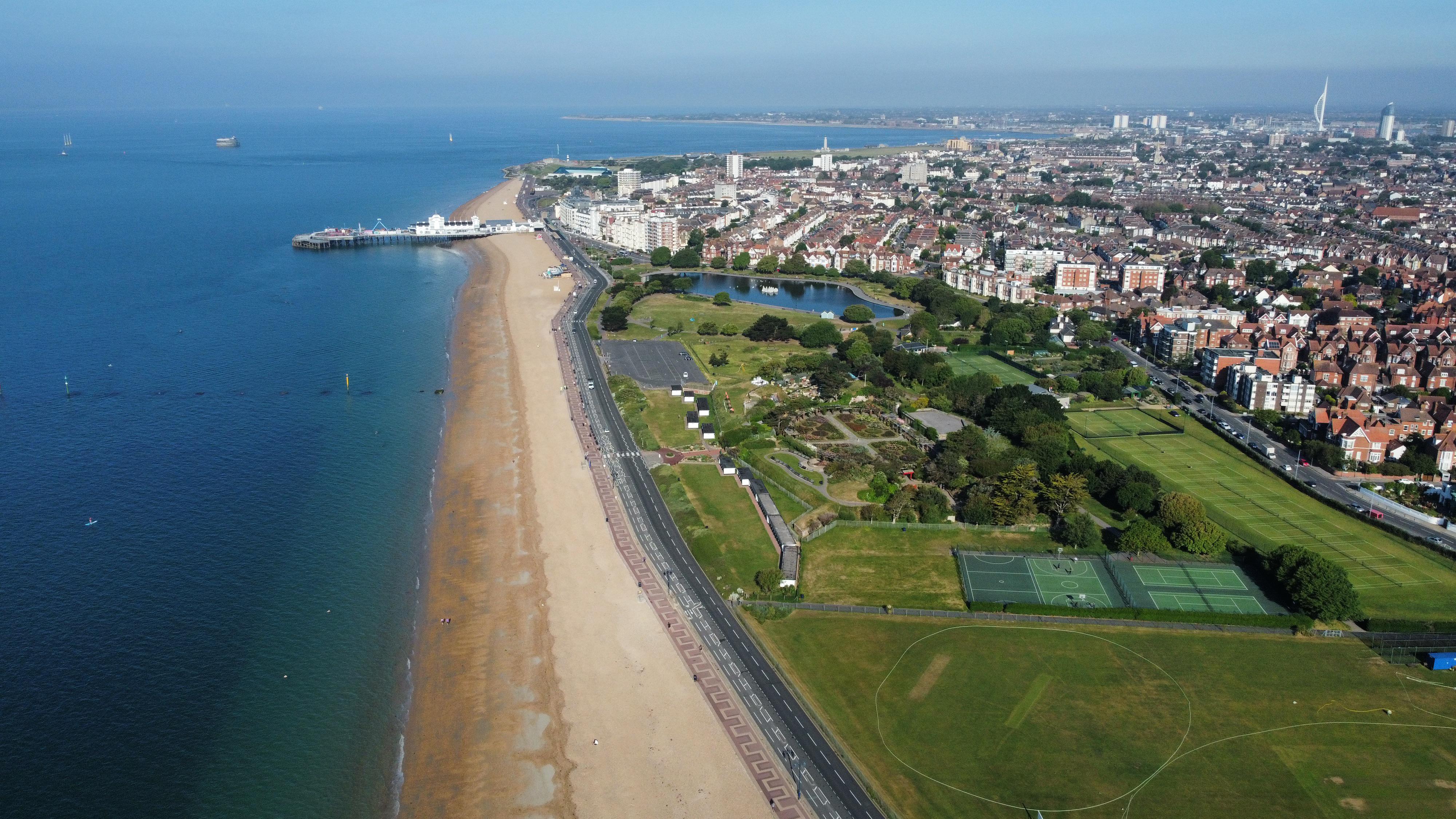 Southsea Beach yesterday morning, just in case you are missing the nice
