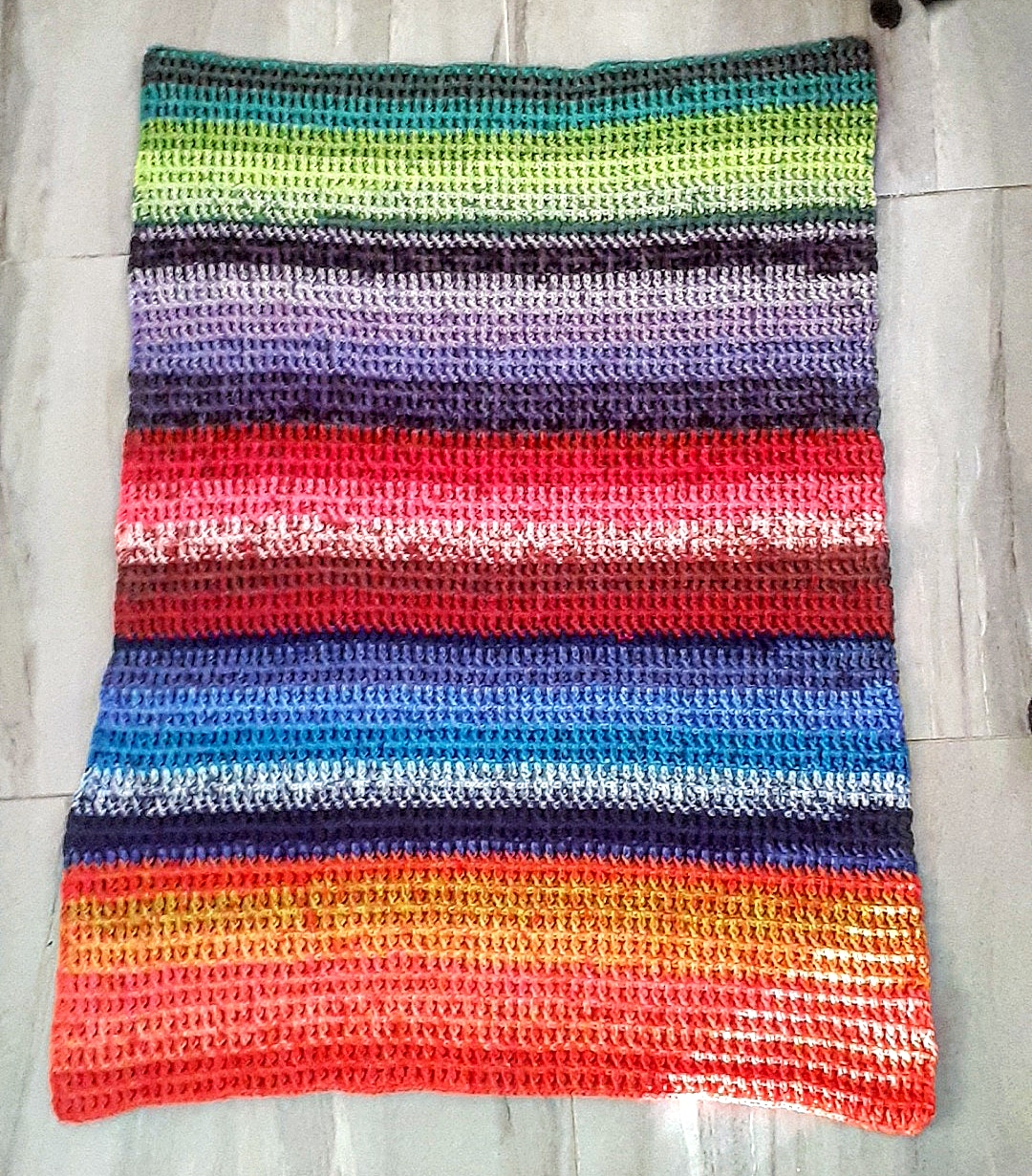 Rainbow crochet knee rug! r/RainbowEverything