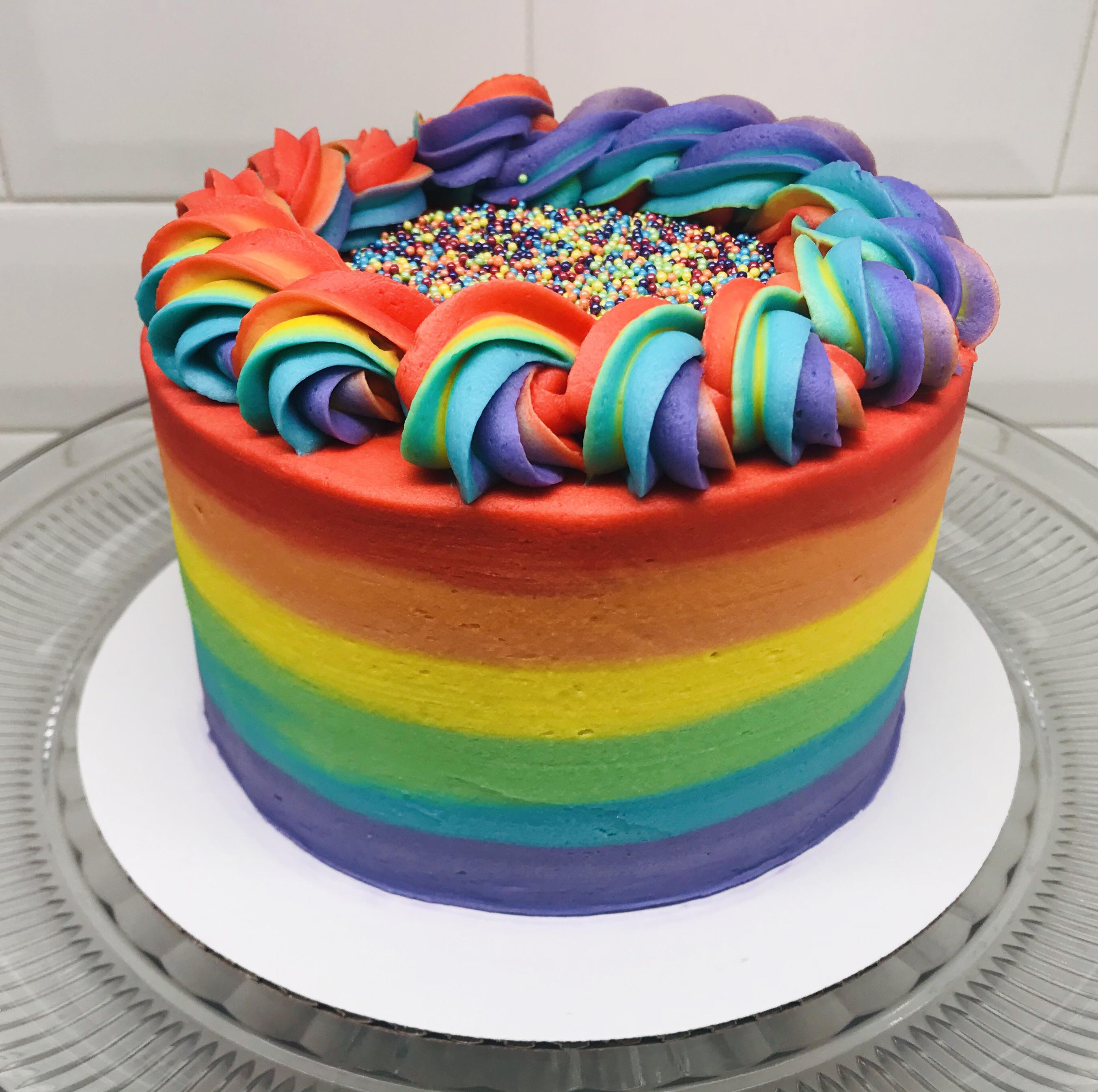 Rainbow cake r/RainbowEverything