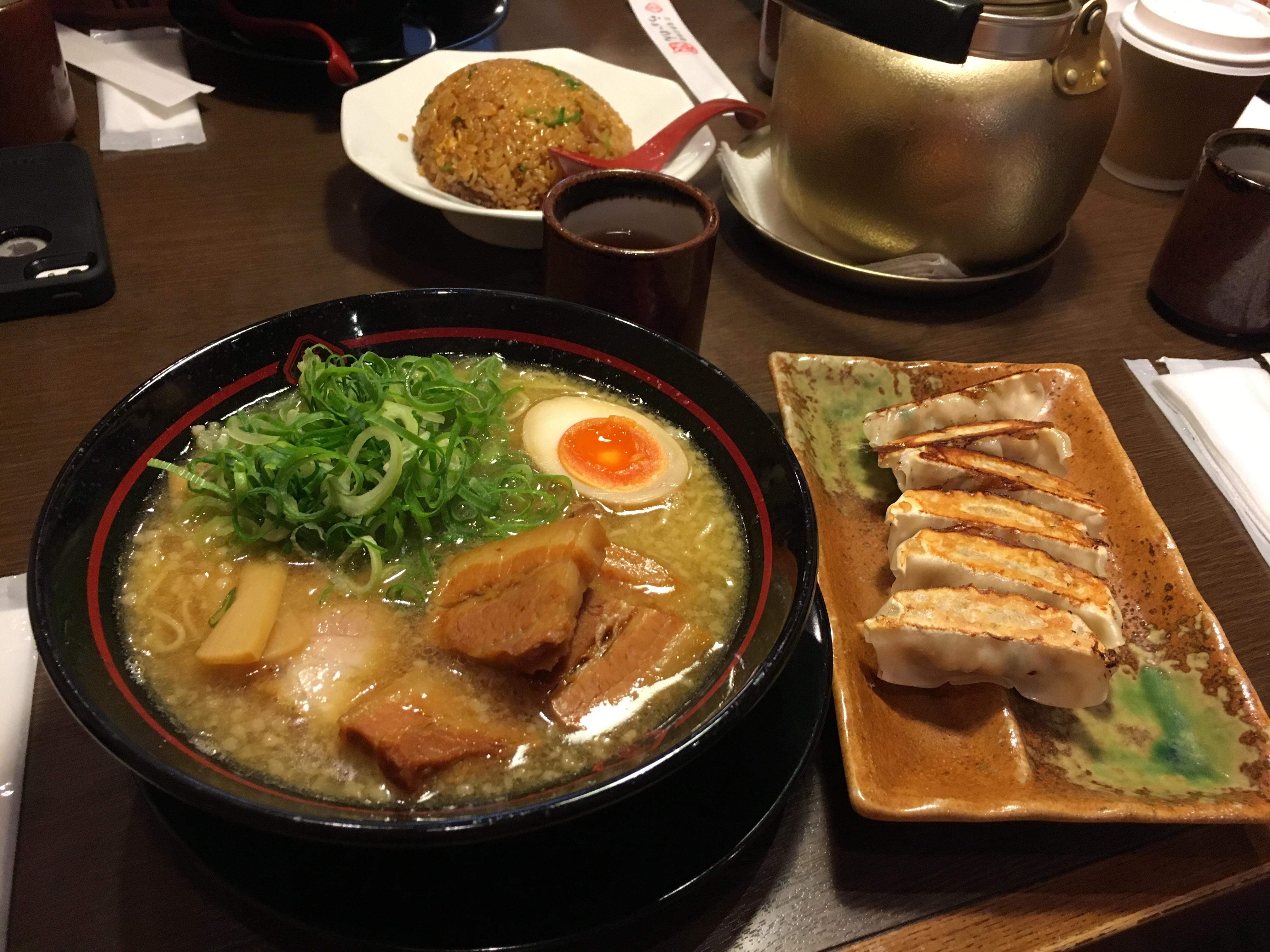 [I ate] Satsuma ramen with gyoza (dumplings) and chilled green tea r/food