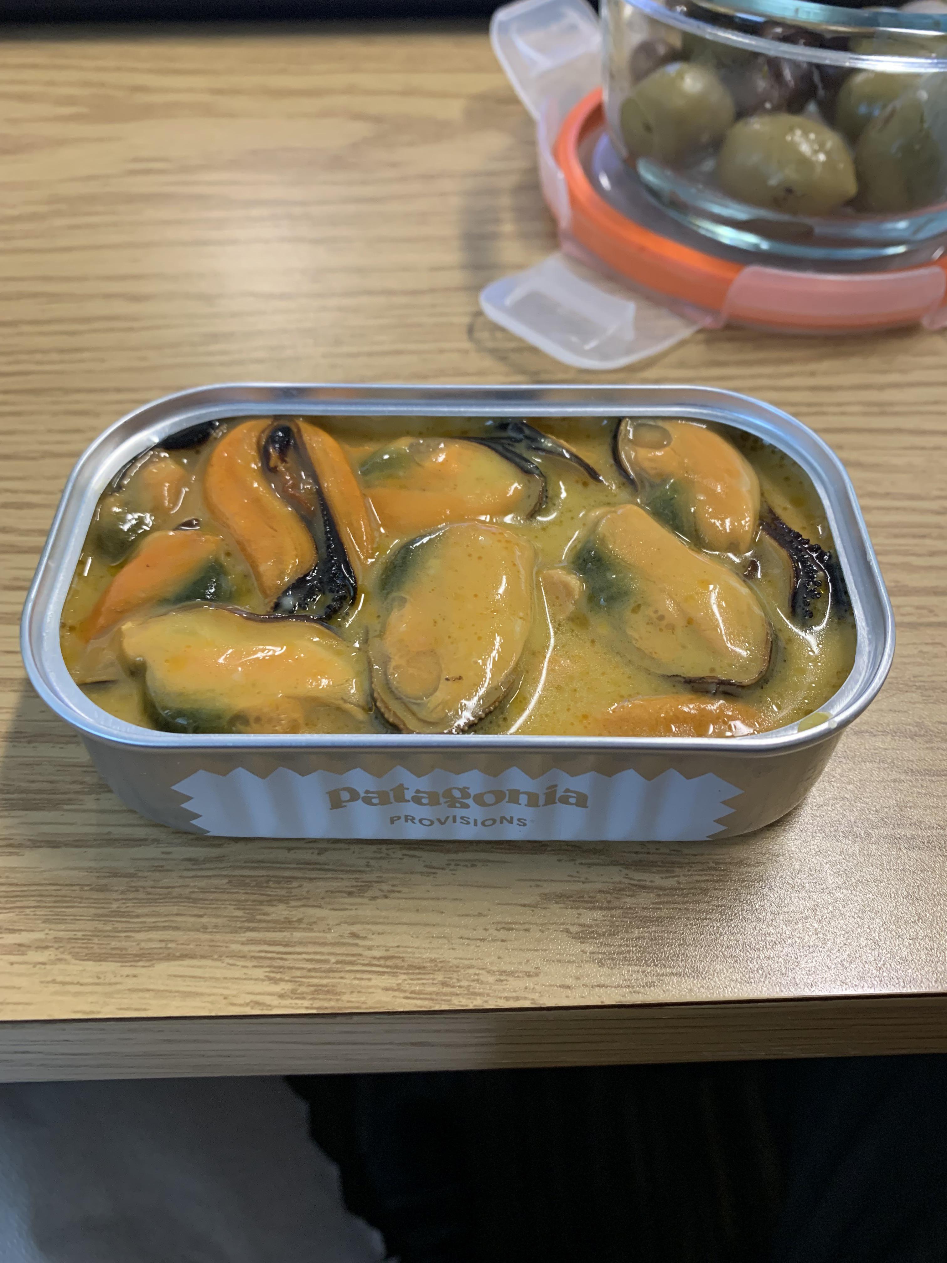 Smoked Mussels mini review Patagonia Provisions in Oil and Broth r/CannedSardines