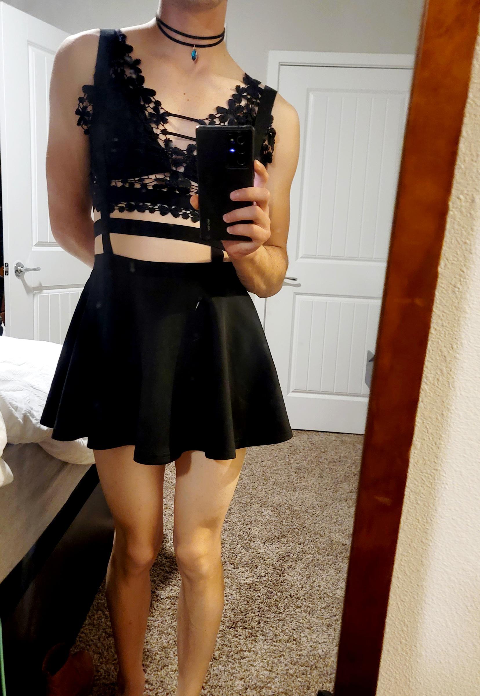 Skirts are so much fun! : femboy