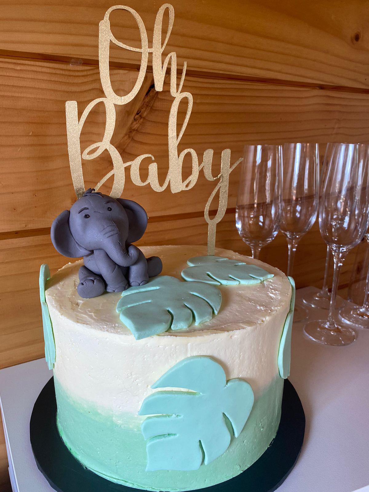 Cake for my own baby shower r/Baking