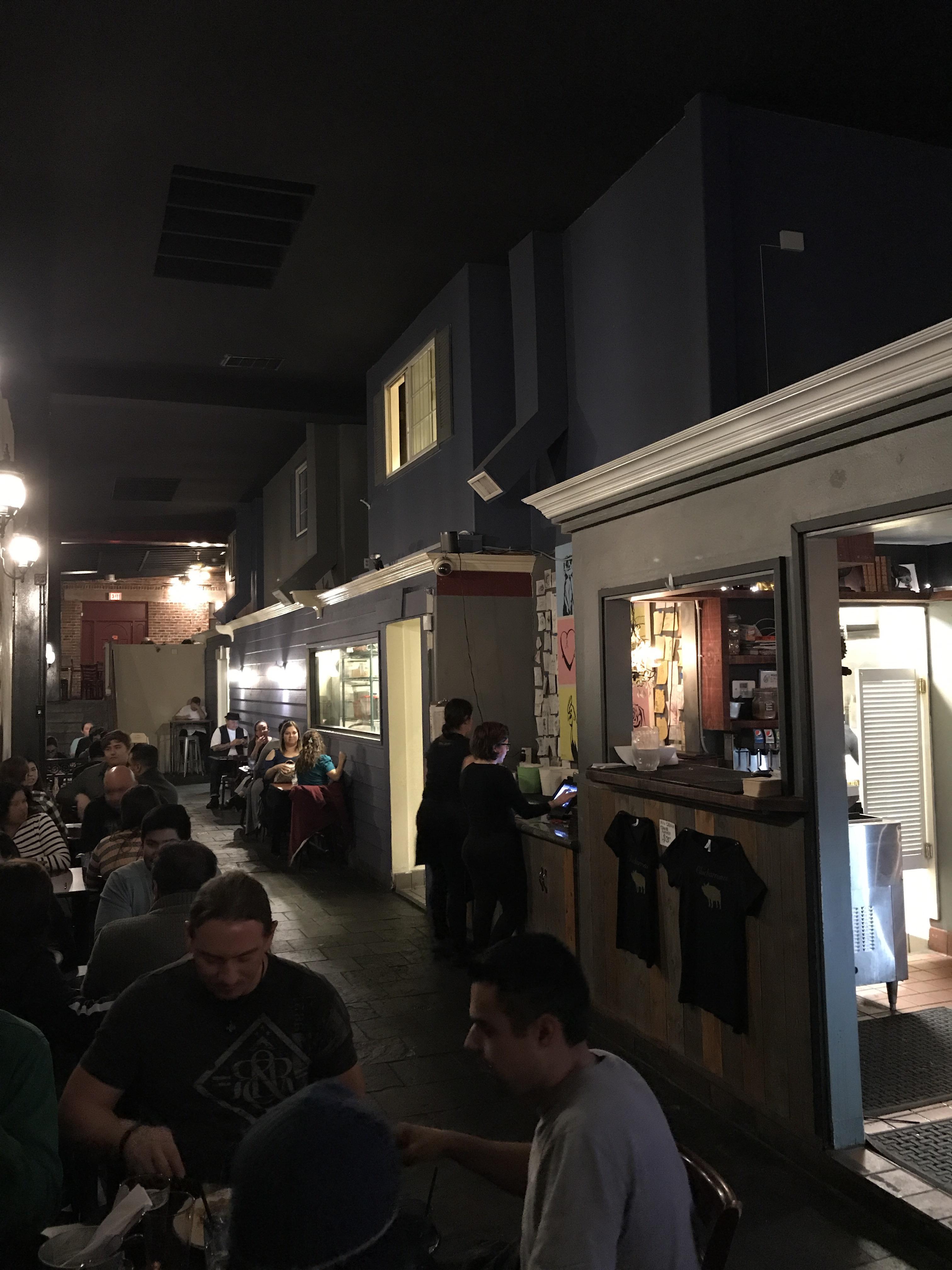 This indoor 'outdoor' restaurant. r/mildlyinteresting