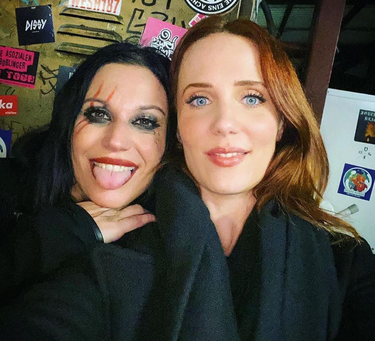 Cristina Scabbia & Simone Simons (LACUNA COIL & EPICA) r/ladyladyboners