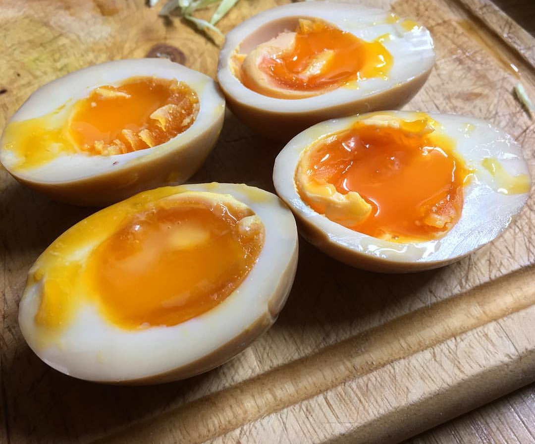 Lunchtime Shoyu Tamago (Japanese Soy Sauce Eggs) [1080 x 896] r/FoodPorn