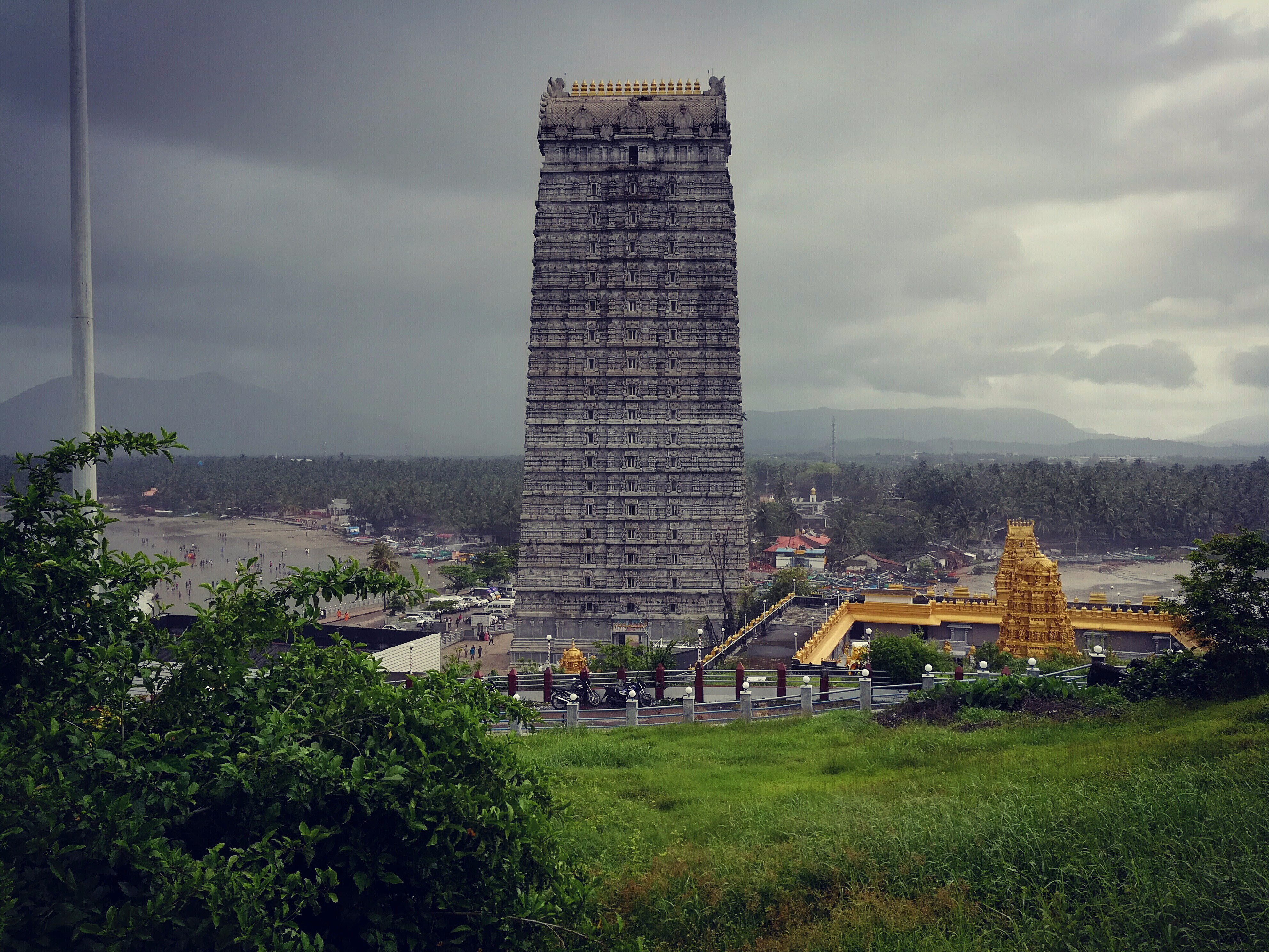 Murdeshwara Shiva Temple in Karnataka. r/IncredibleIndia
