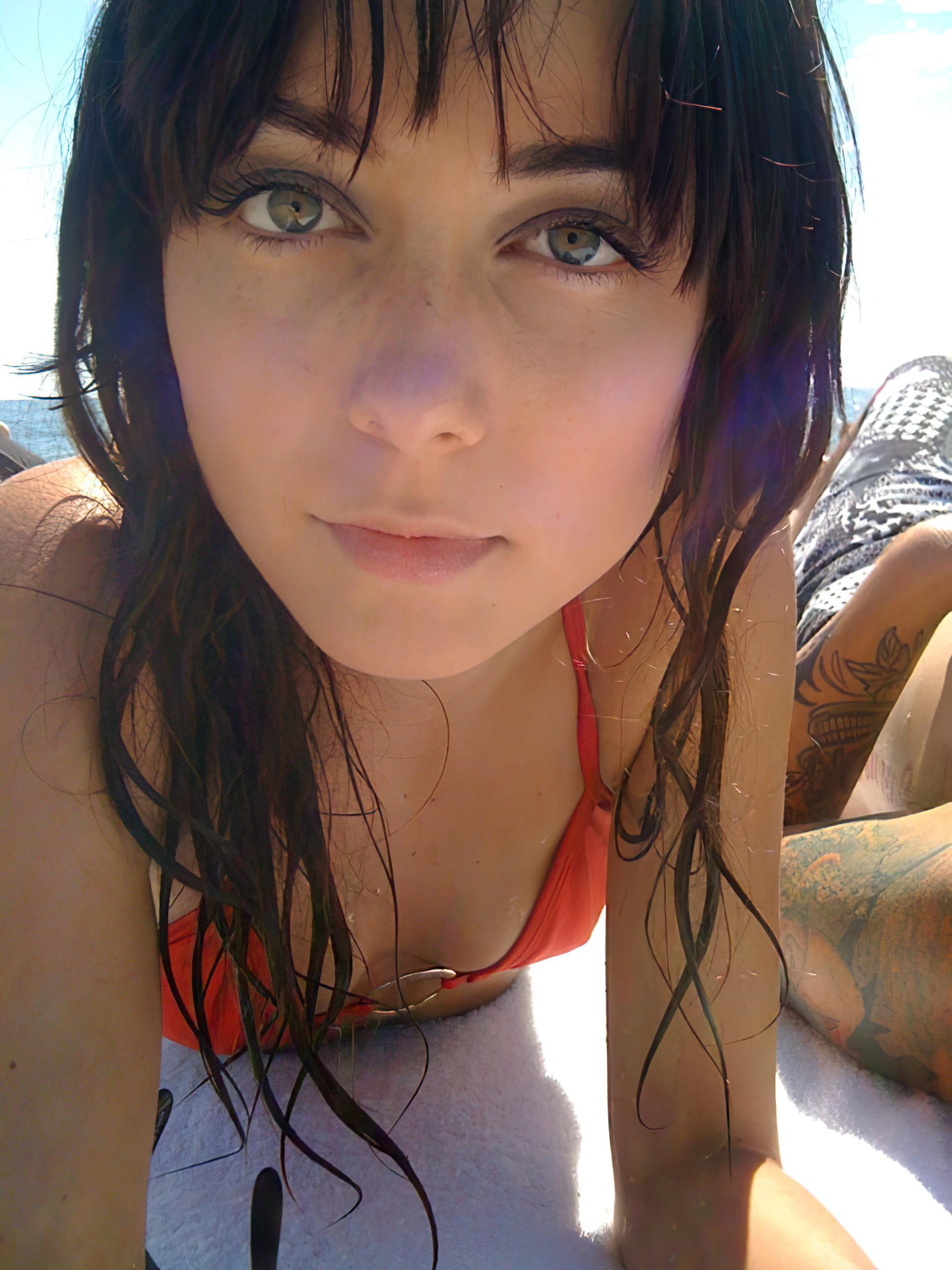 Zoe Voss : ModelsGoneMild