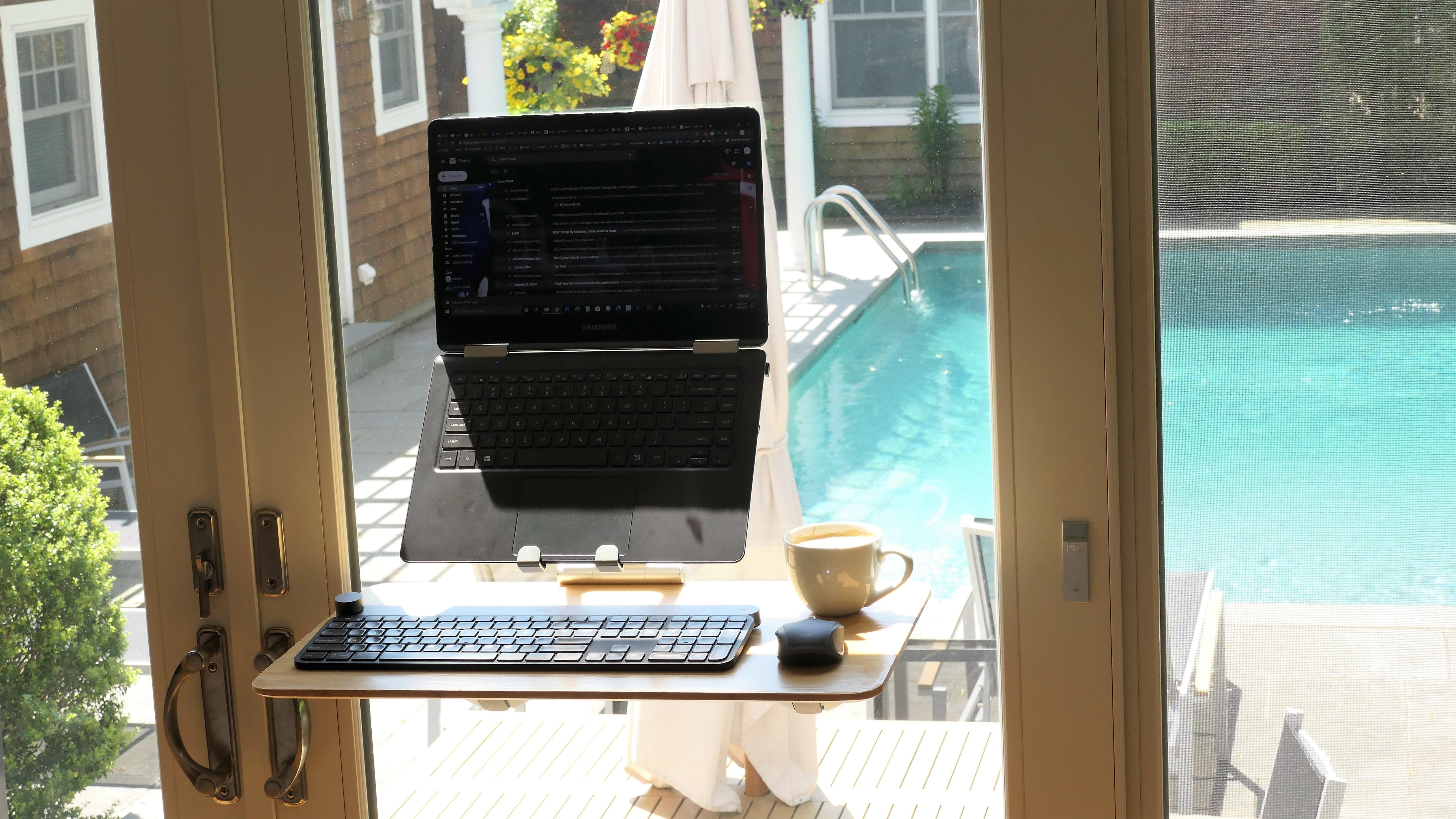 My portable suction cup desk with a nice view r/LaptopOnDesk