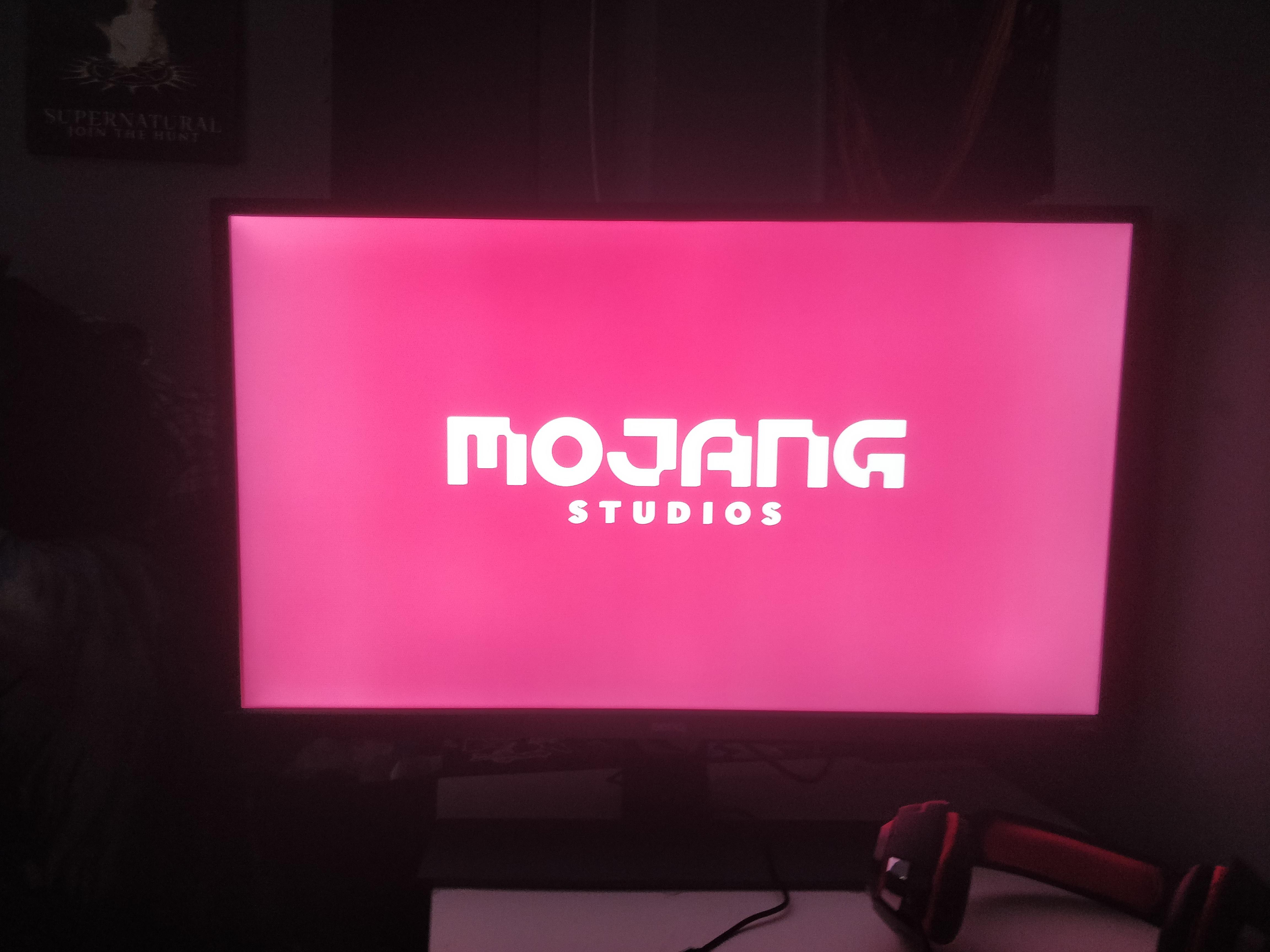 Any other PS4 players getting stuck on this loading screen? Only happend after the last update