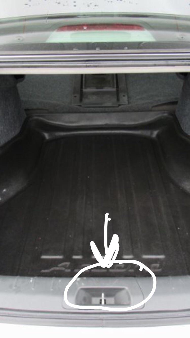 Hey, I’m struggling to find this plastic part that goes around the