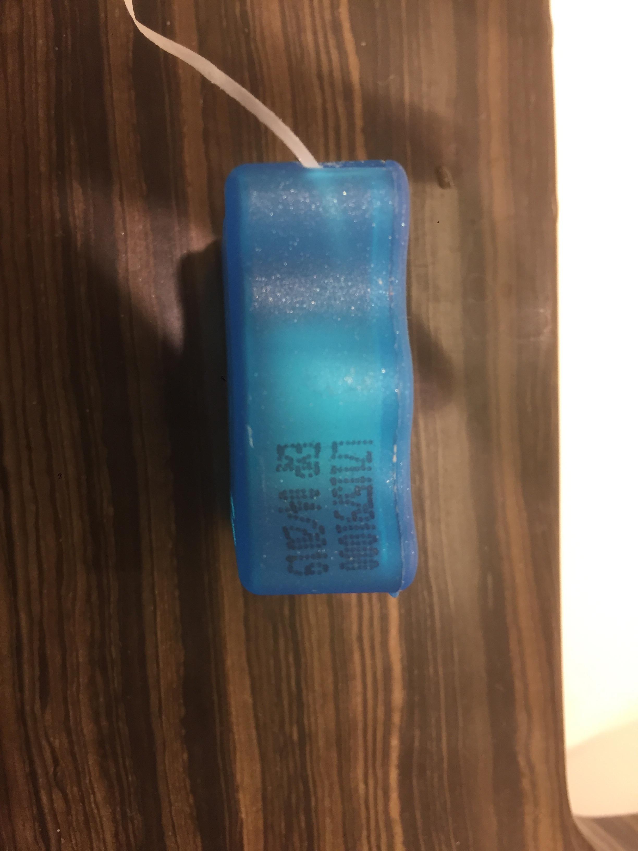 My dental floss has an expiry date r/mildlyinteresting