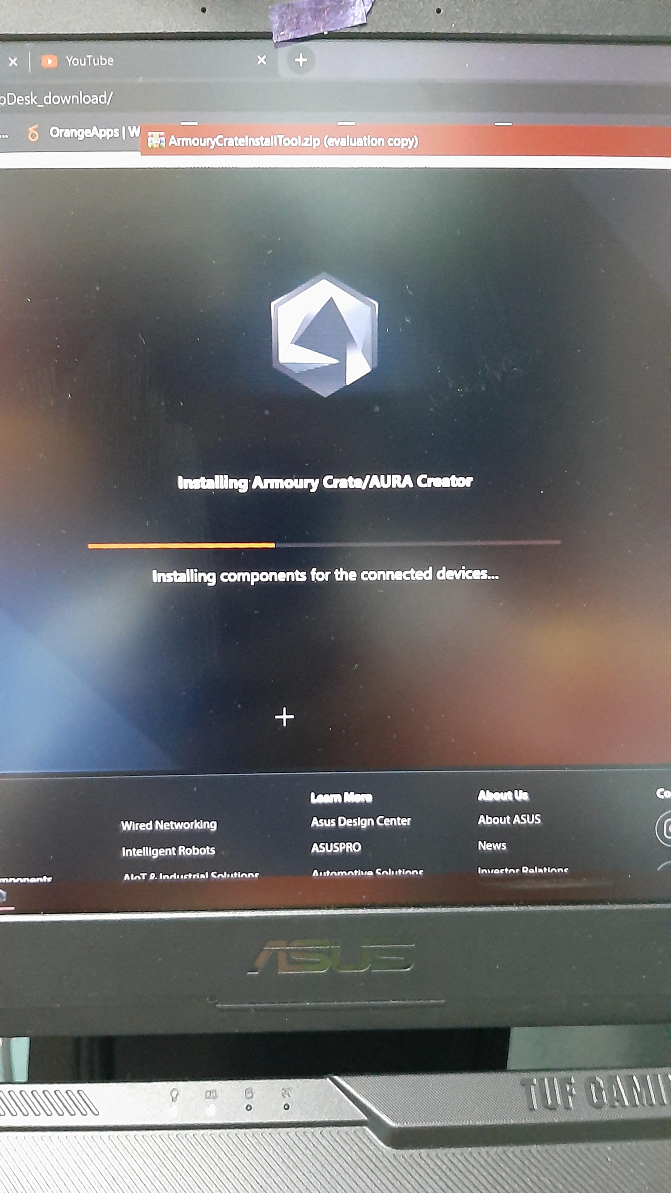Asus armory crate installer has been stuck like this for 2 hours now