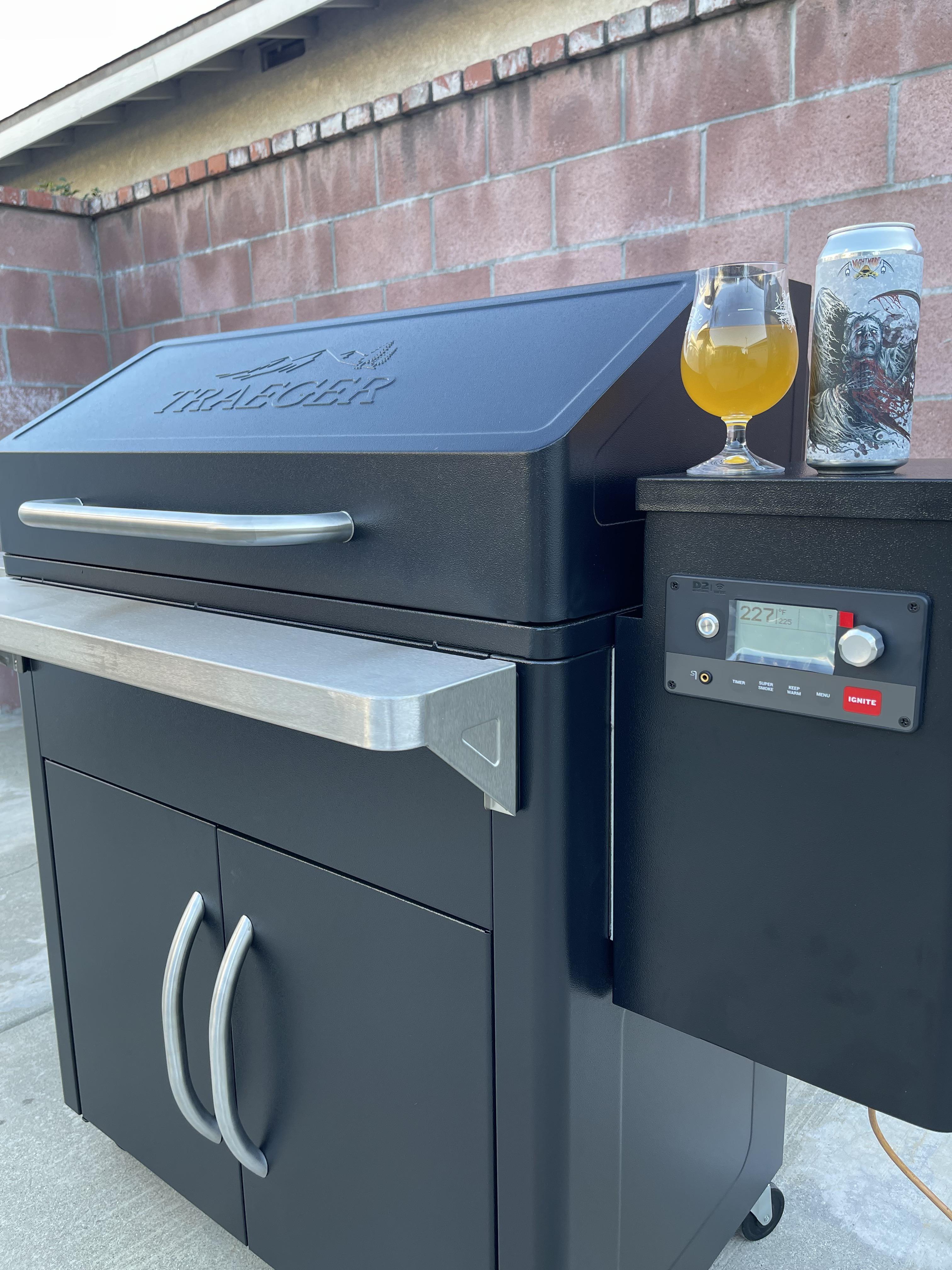 B/S on thighs today while I drink this beer. r/Traeger