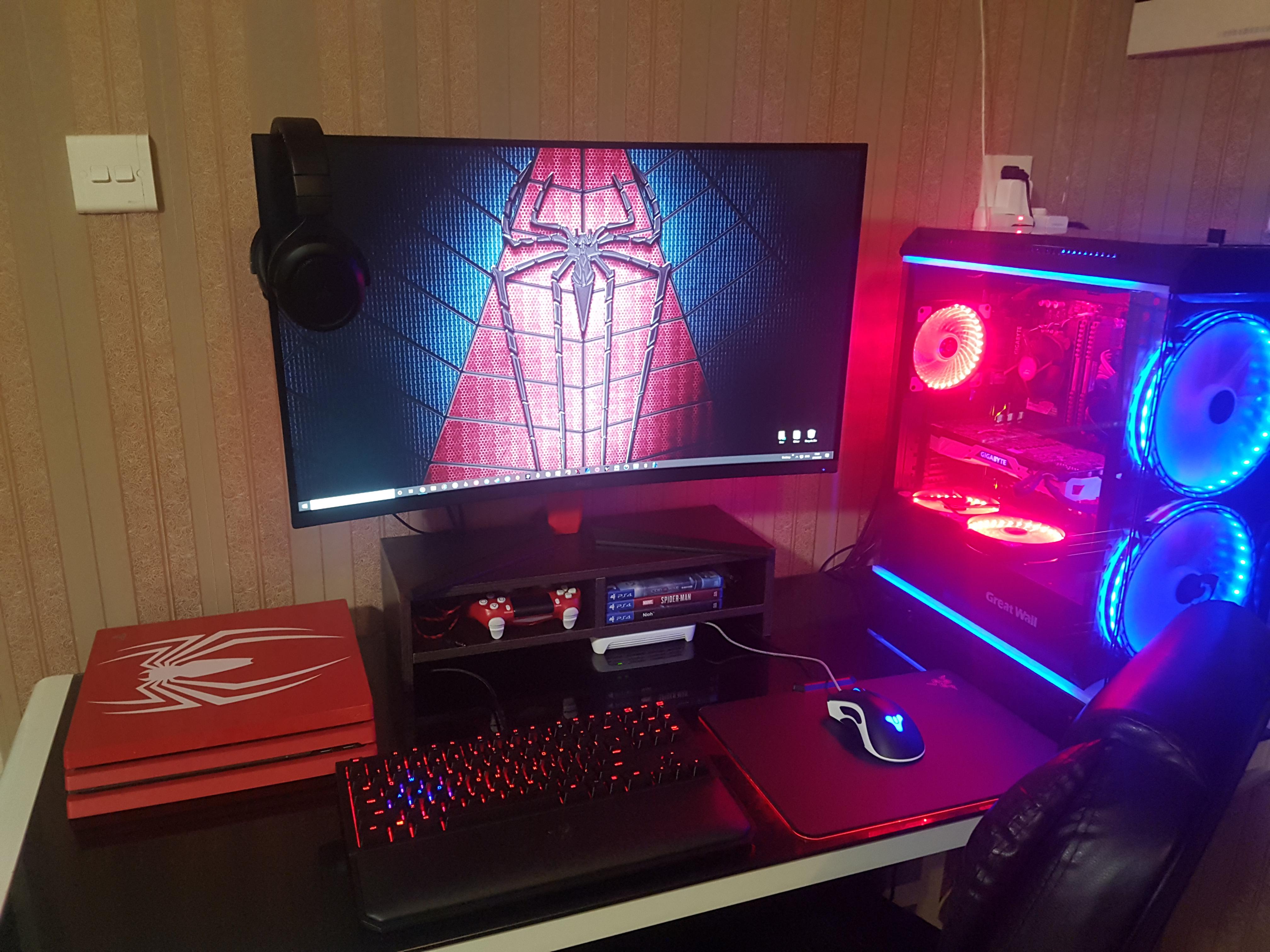 My Spiderman themed set up. Almost complete. Just need speakers, a new