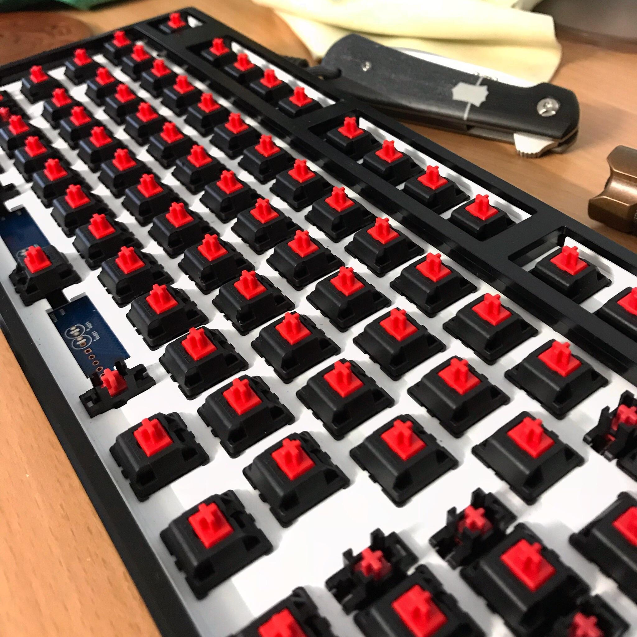 Changed keyboard my wrist are hurting r/MechanicalKeyboards