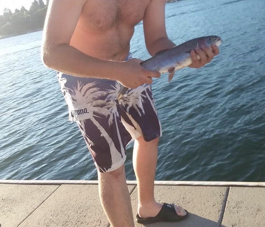 “Is that a trout in your pocket or are you just happy to see me?” r/Fishing