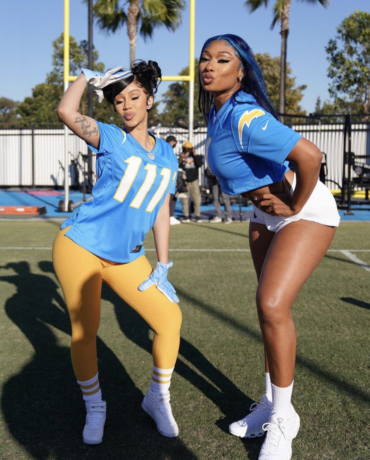 🔞Cardi Thee Stallion of Cardi B NUDE | | CelebrityNakeds.com