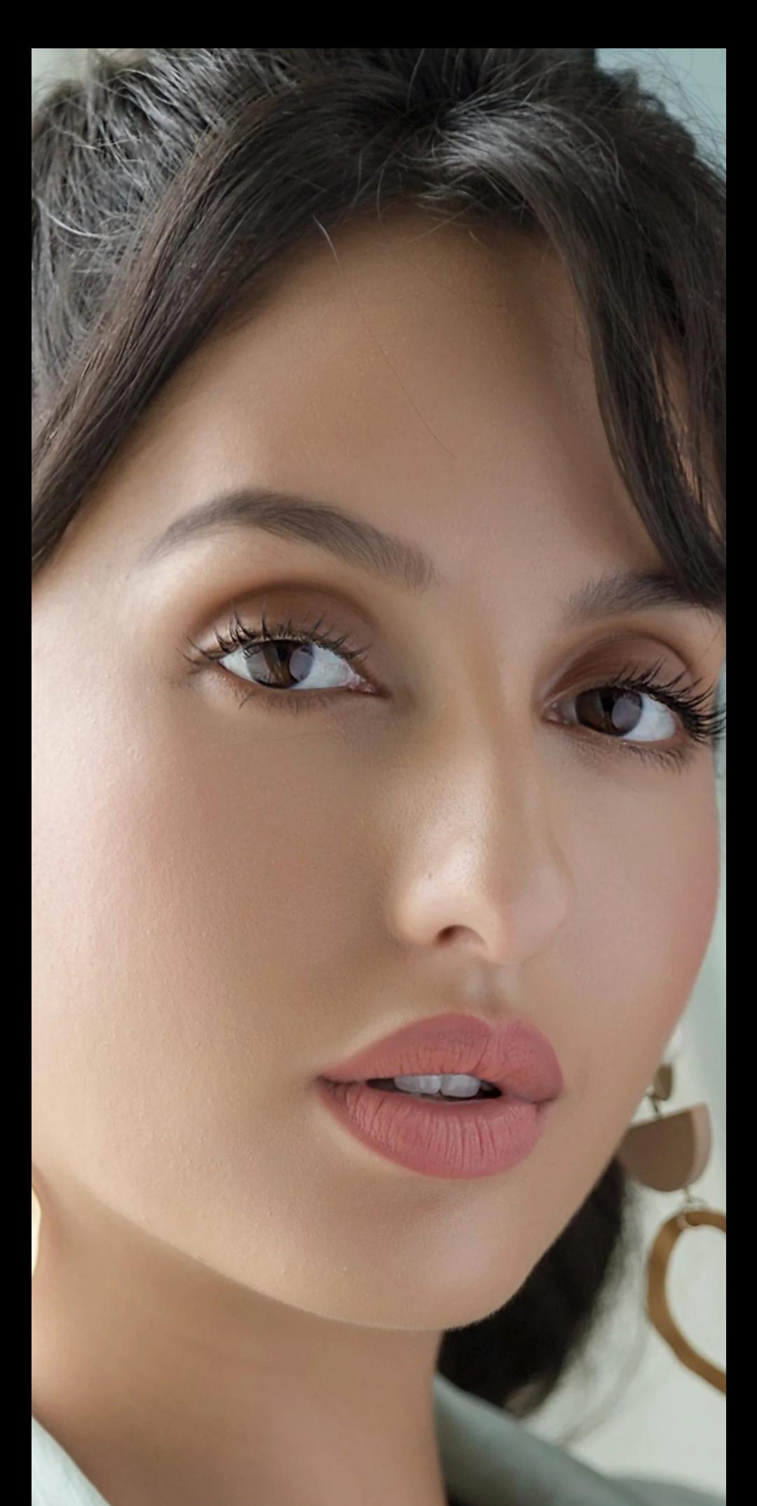 Nora Fatehi face closeup r/NoraFatehi_FC