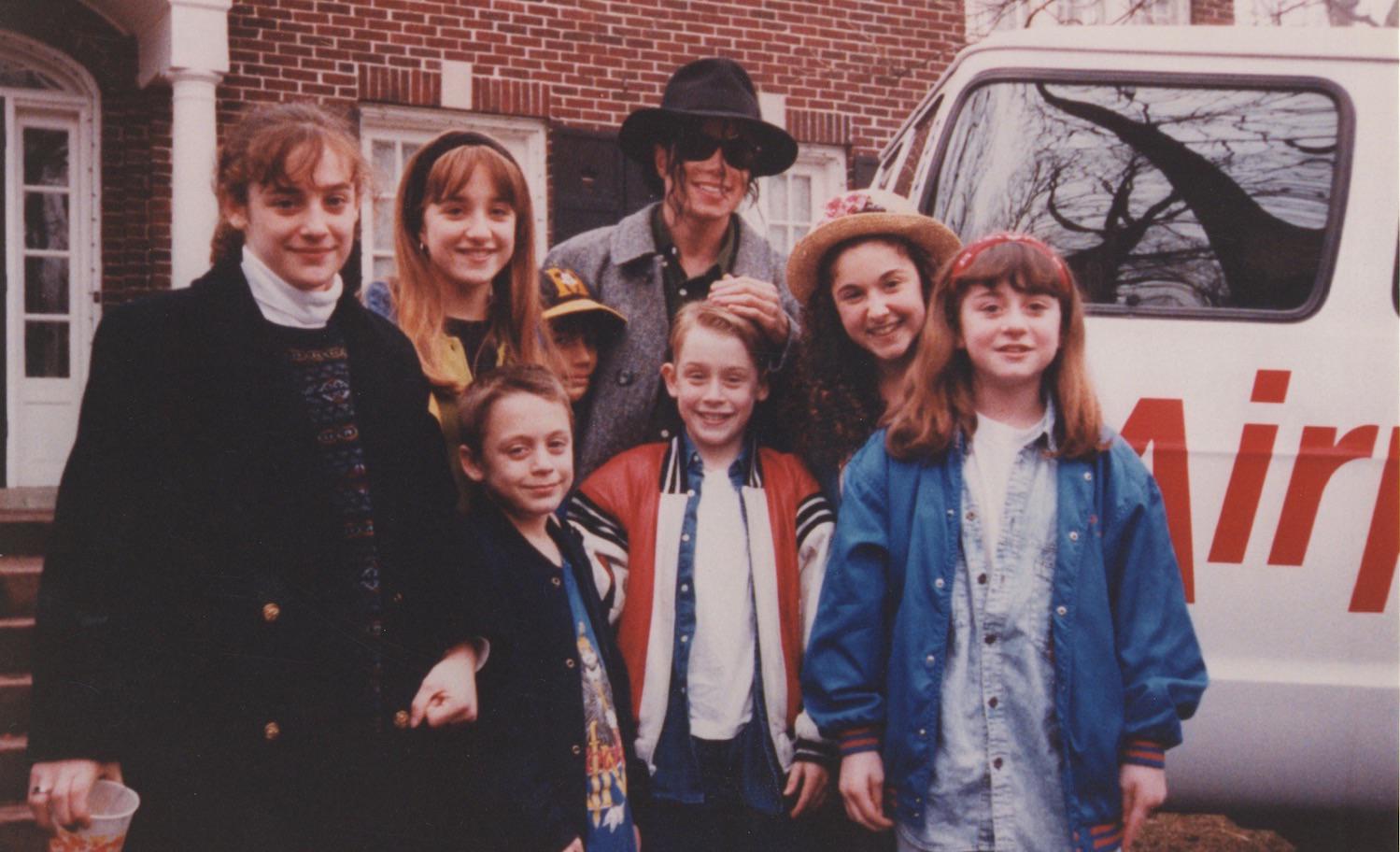 Michael Jackson visiting Macaulay Culkin on the set of Home Alone 2