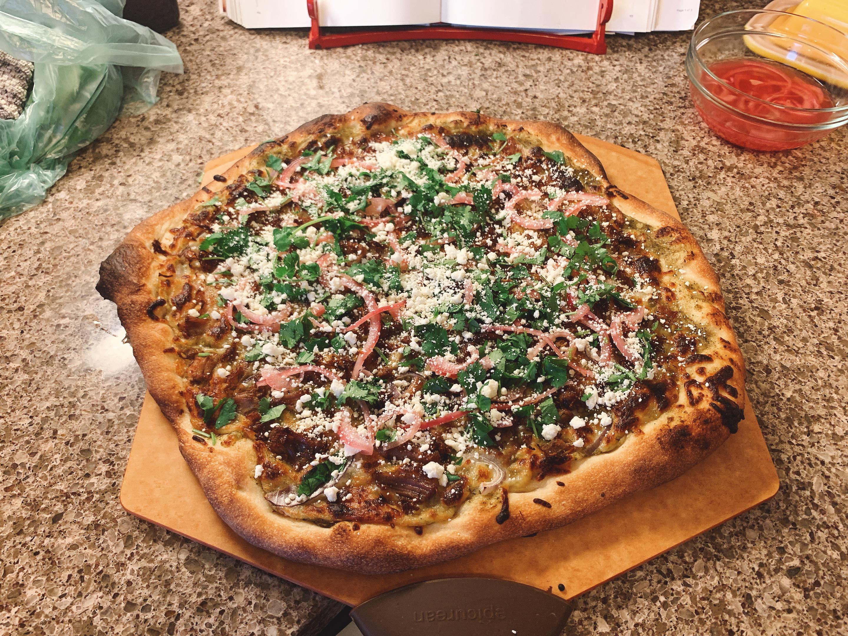 Carnitas, tomatillo sauce, pickled onions, Cotija r/Pizza