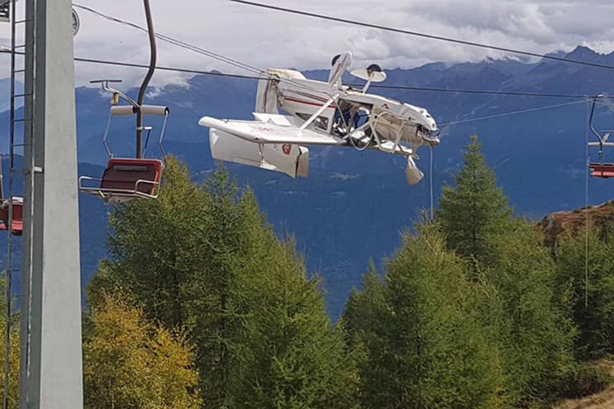 Plane crashed into ski lift cables in Italian Alps October 7th 2019