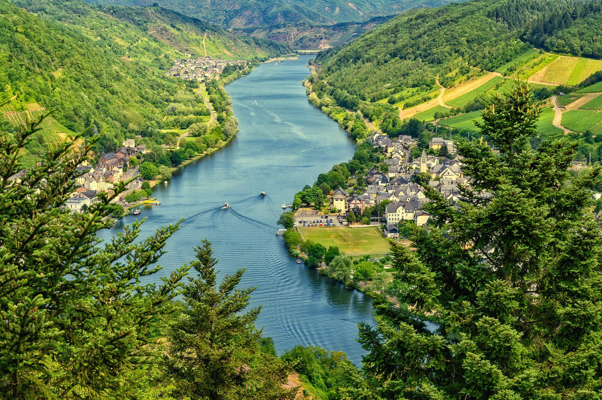 Moselle River View.. r/pics