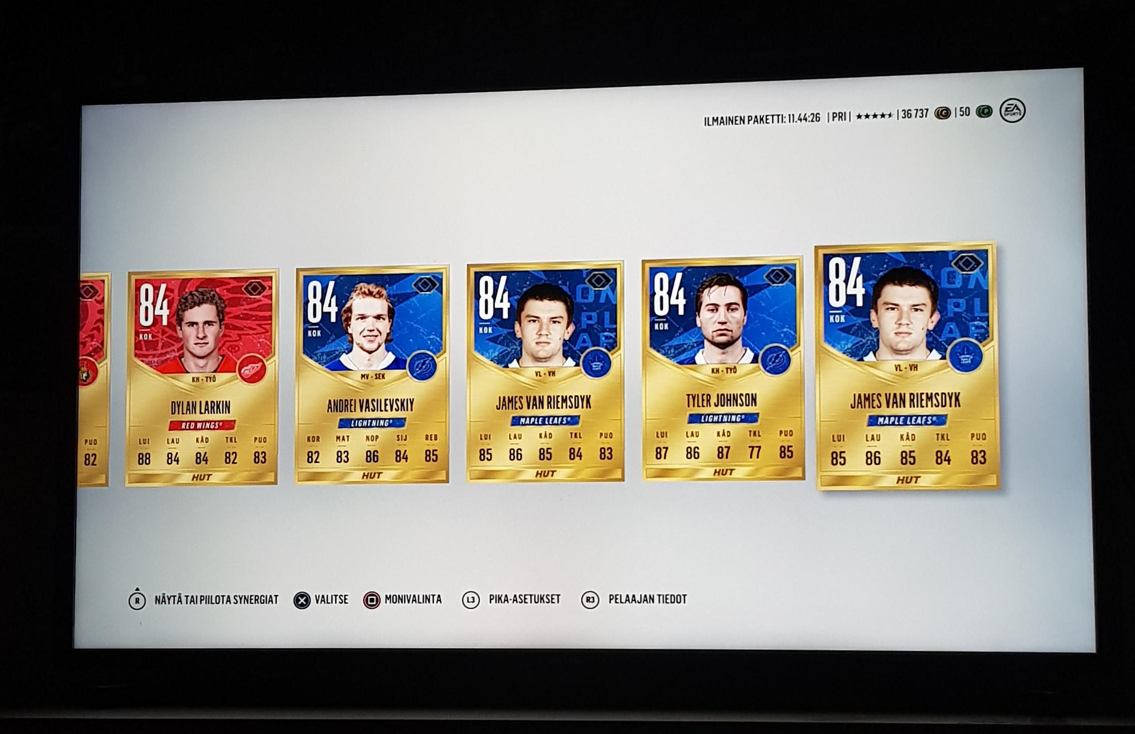 When you buy 10 rare gold pack and get only 9... r/NHLHUT