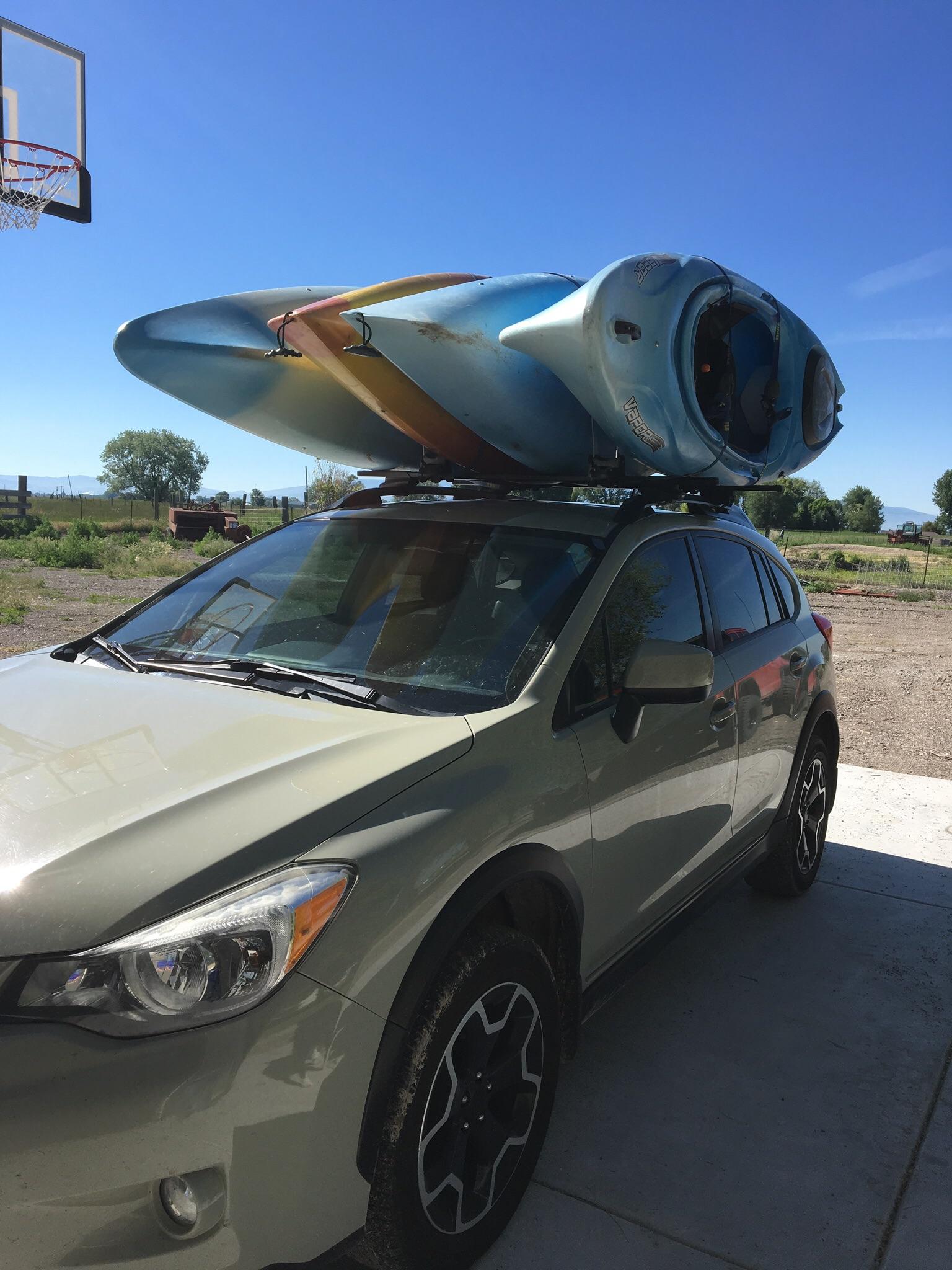 My Crosstrek and kayaks..my two favorite things! r/subaru