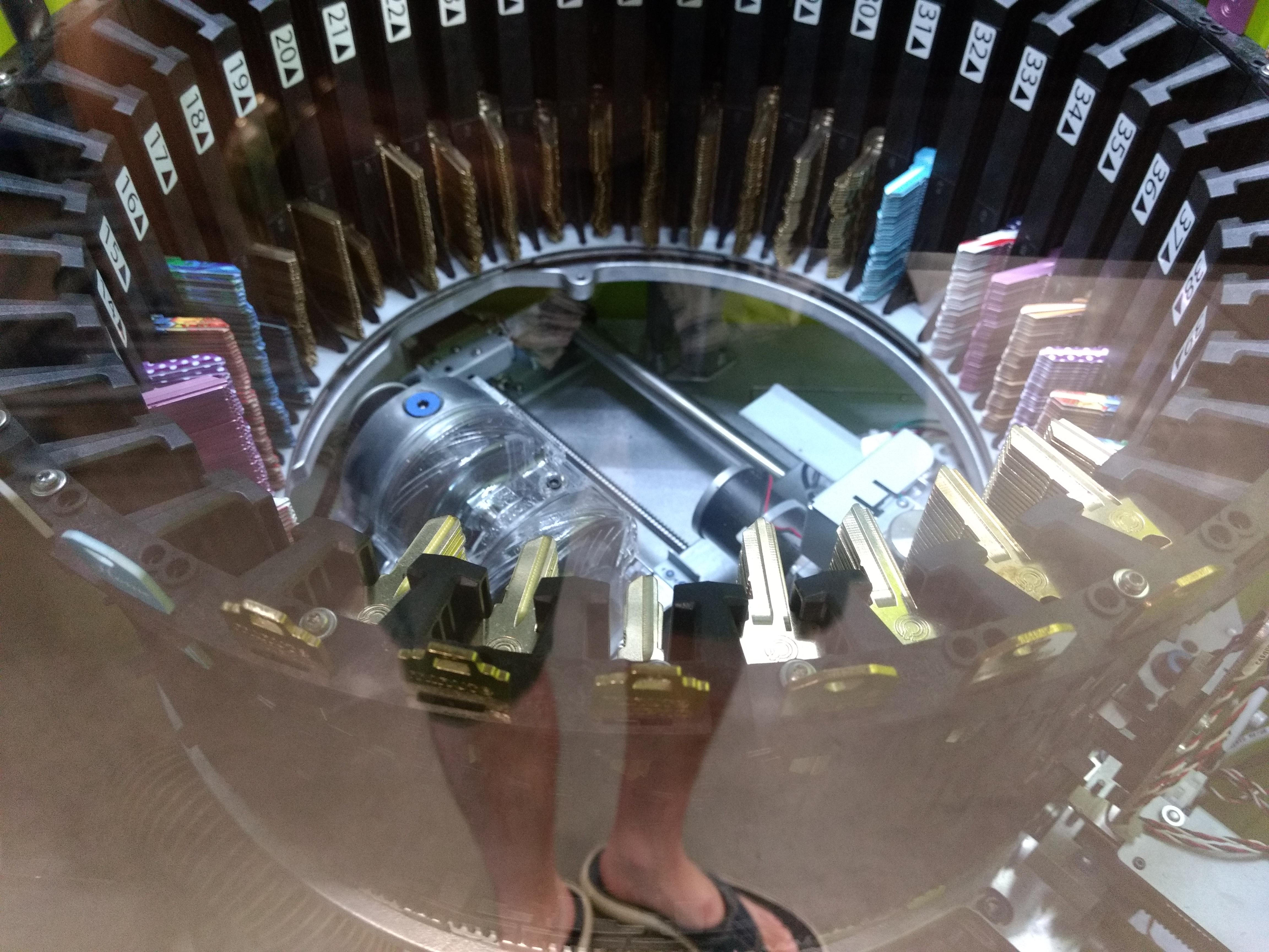 MinuteKey machine at my local hardware store. Makes a key copy automatically. Pretty cool. Sorry