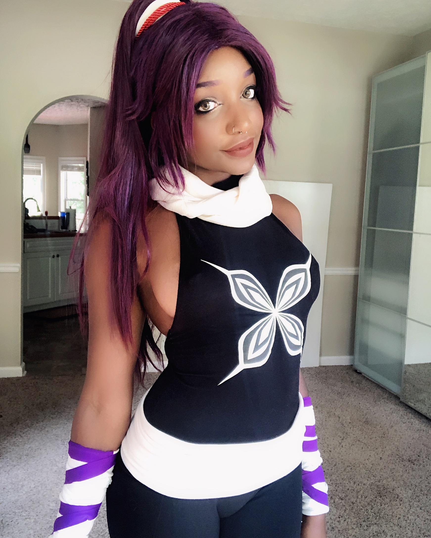 Kay Bear as Yoruichi : cosplaygirls