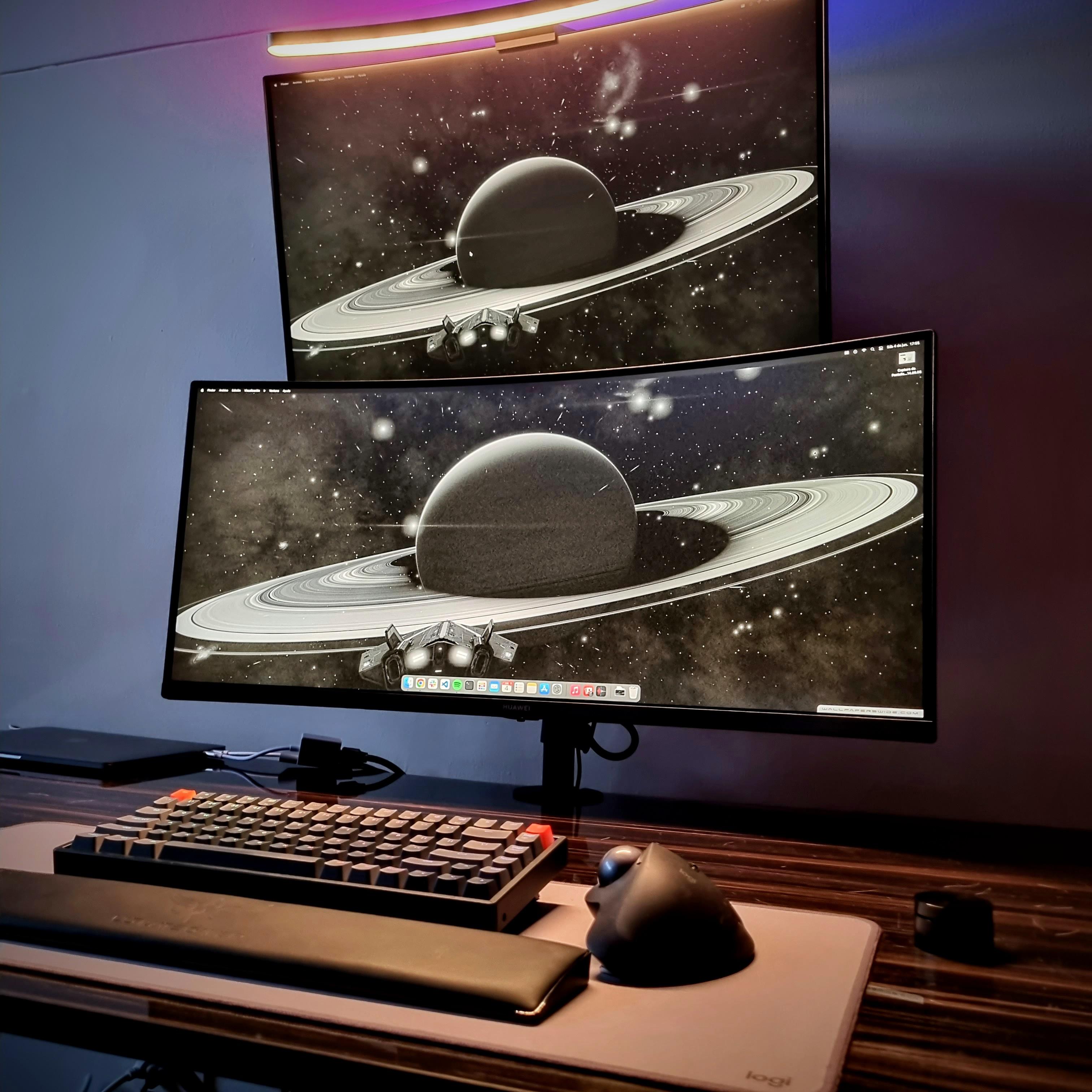 Now with the dualstacked monitor setup r/battlestations