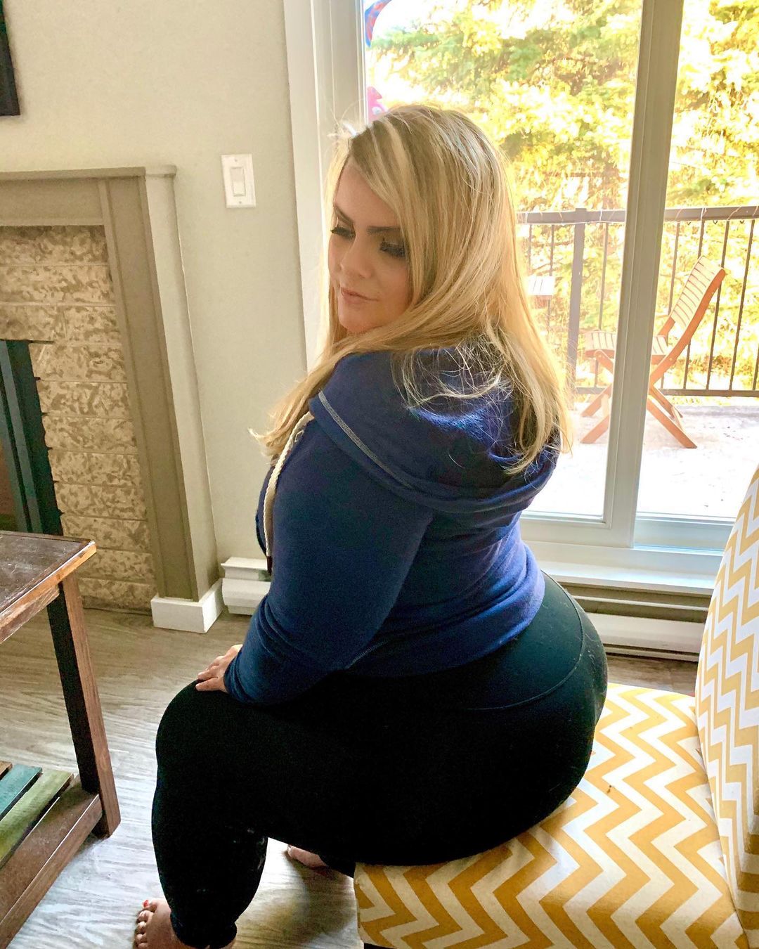 It's getting chilly outside. : SSBBWAdmirers