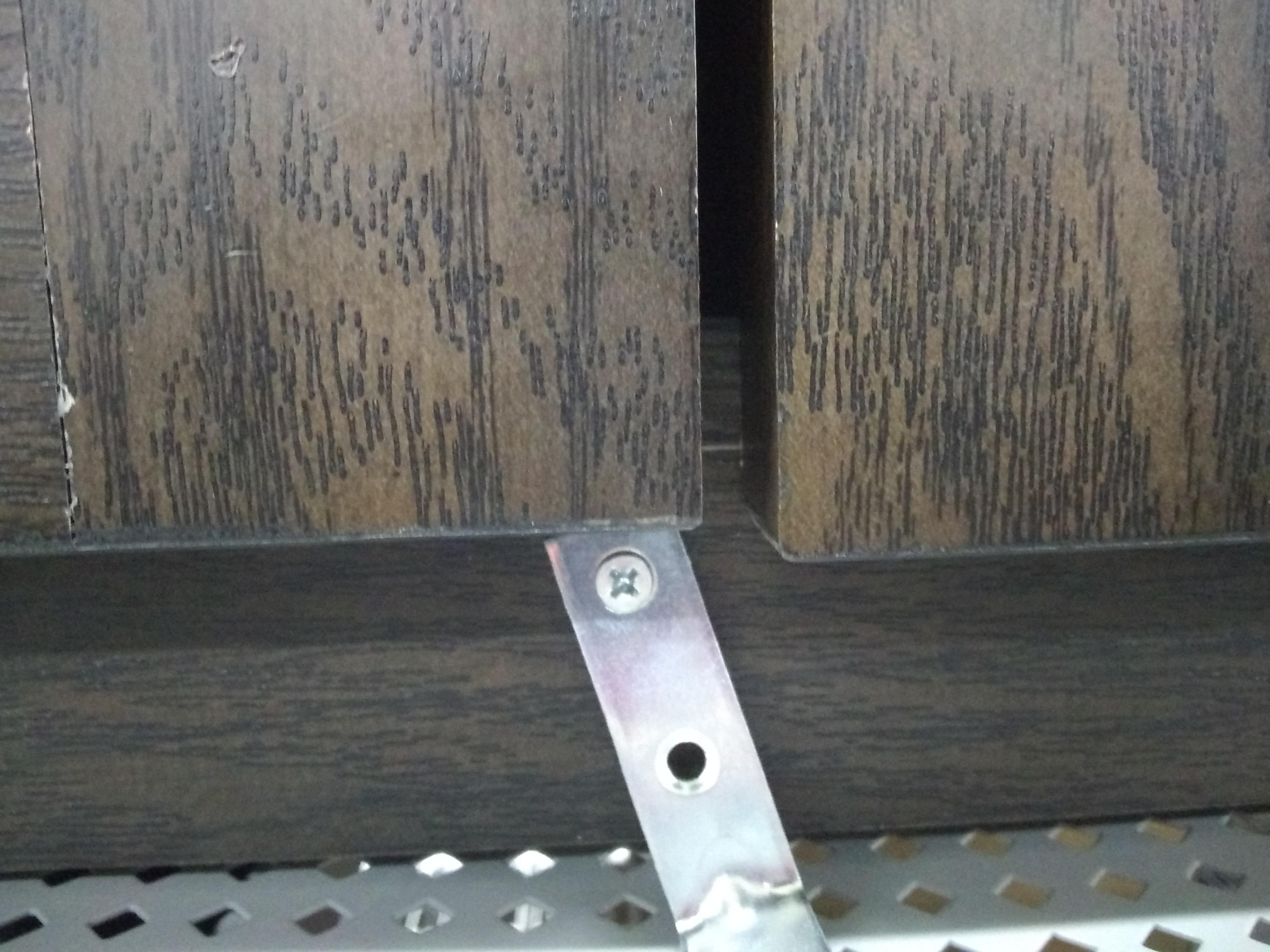 This door is uneven r/mildlyinfuriating