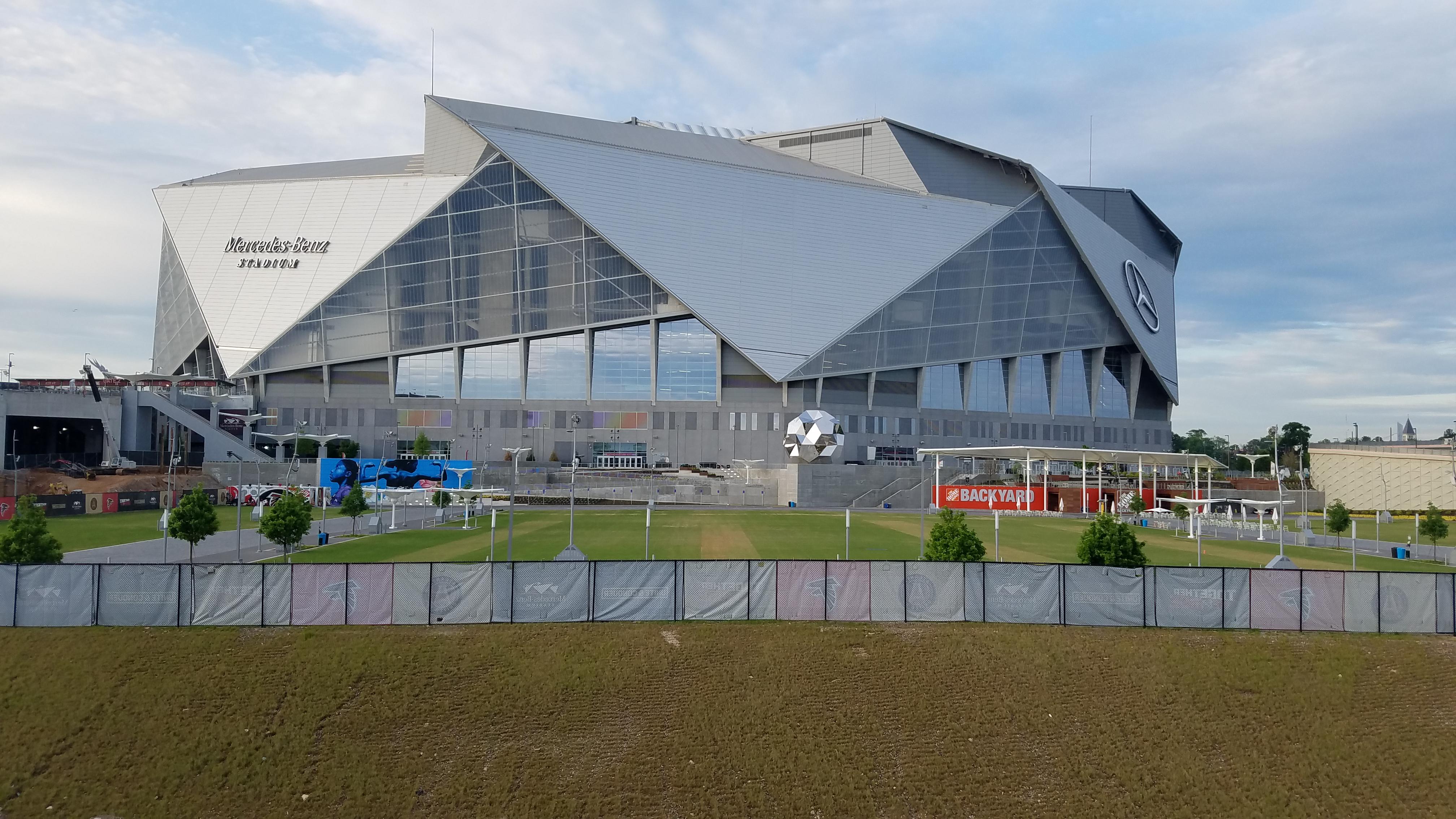 Morning shot of the Benz and Home depot backyard. 👍🏾 Atlanta