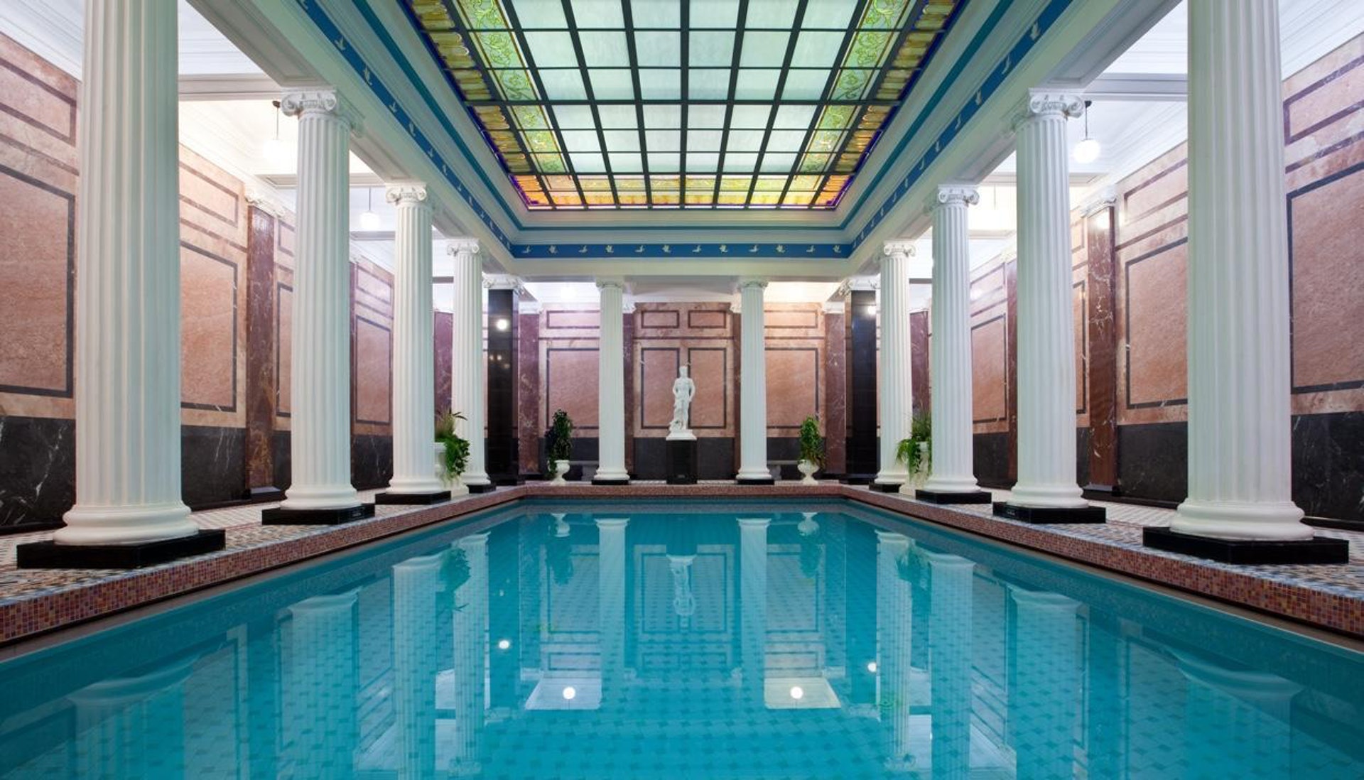 This bathhouse in Moscow r/VaporwaveAesthetics
