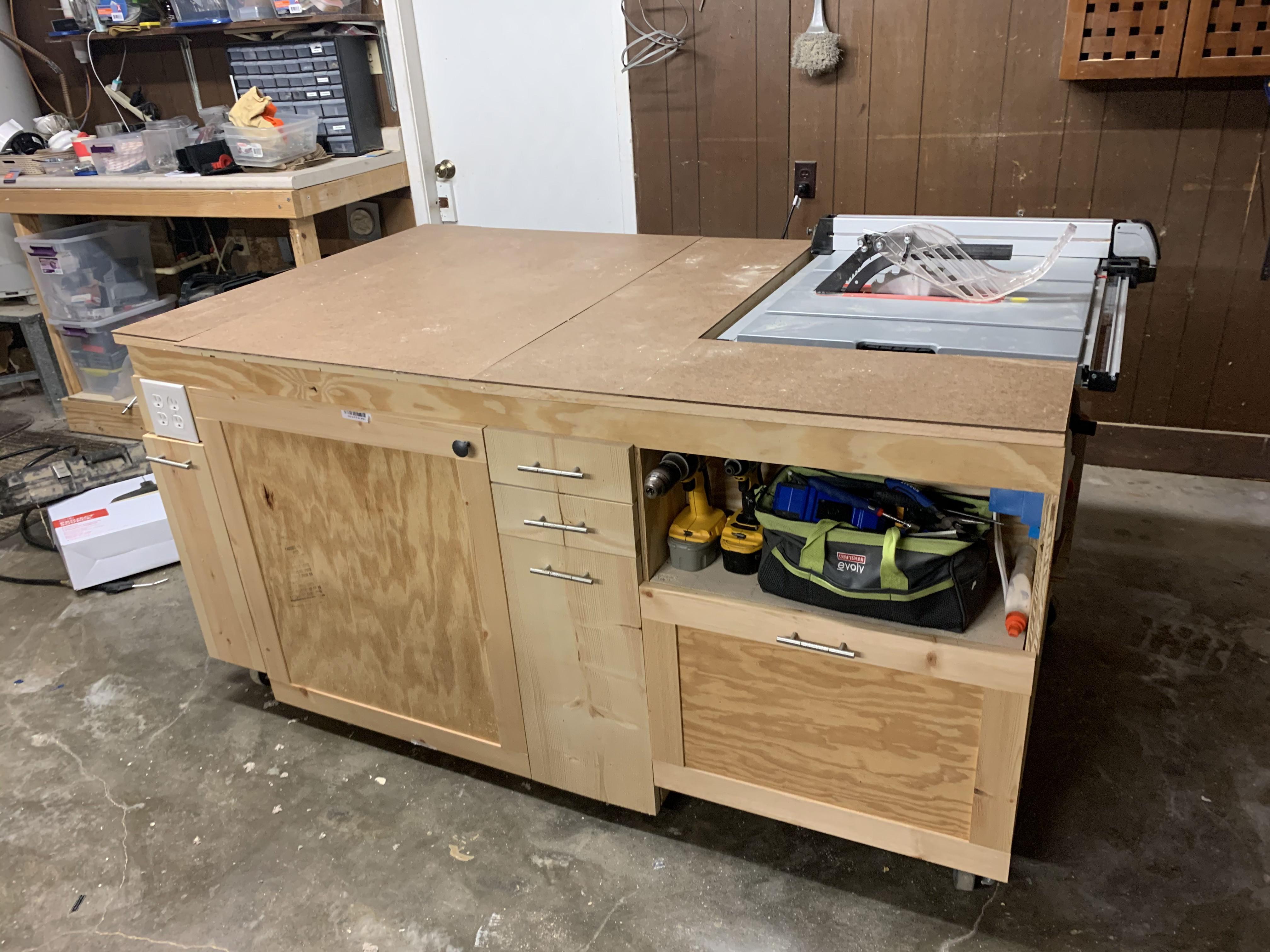 Wrapped up the miter/table saw combo bench! r/woodworking