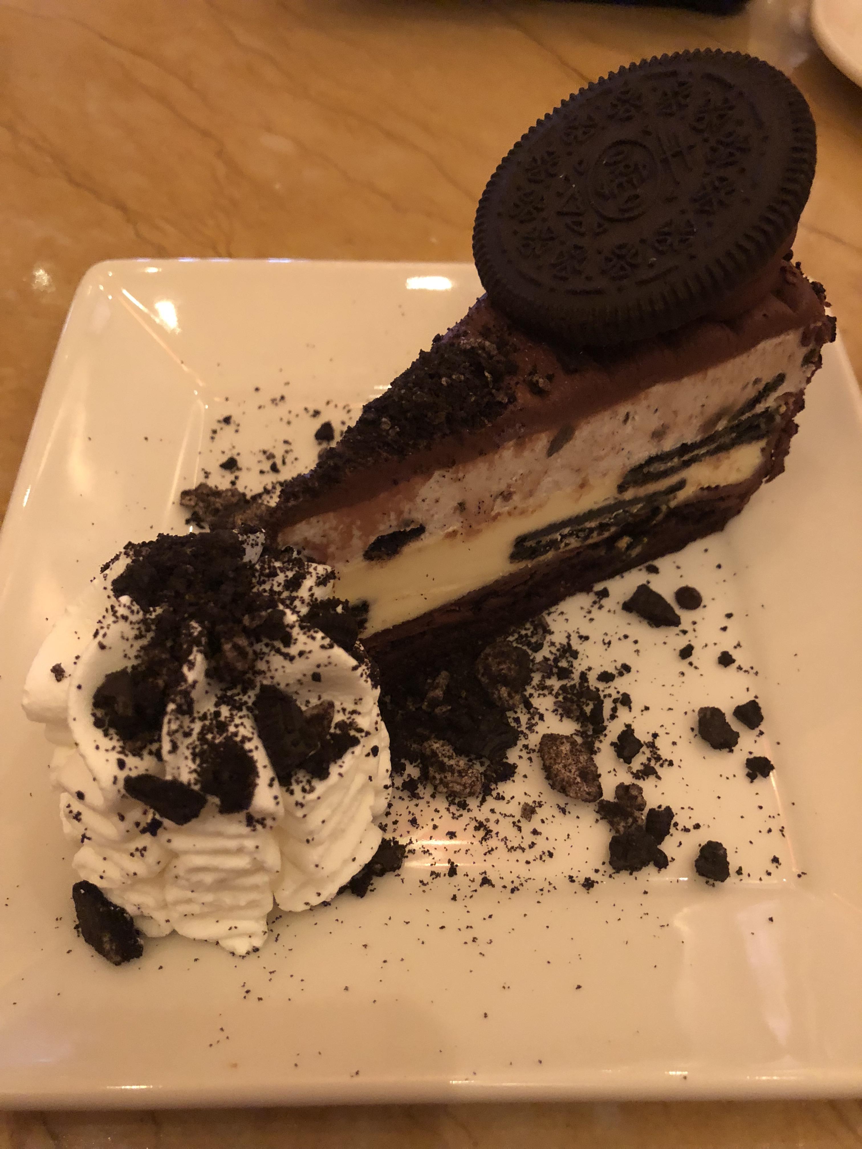 [I Ate] Oreo Dream Extreme Cheesecake r/food