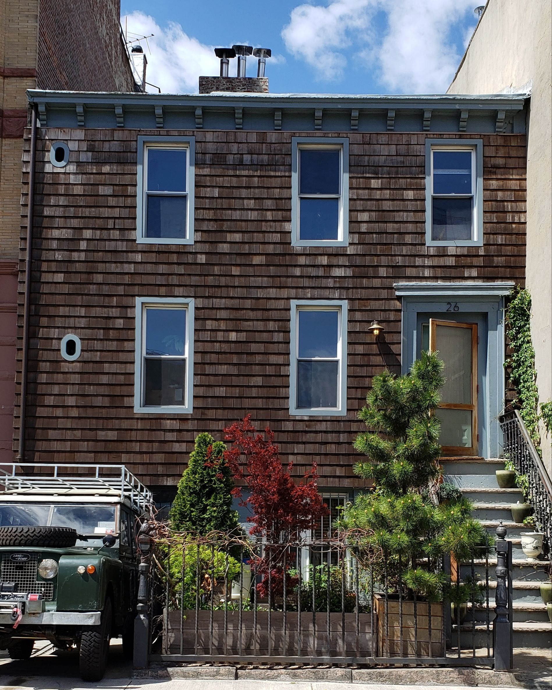 One of the quirkier custom houses in Bedstuy Brooklyn NYC on Claver