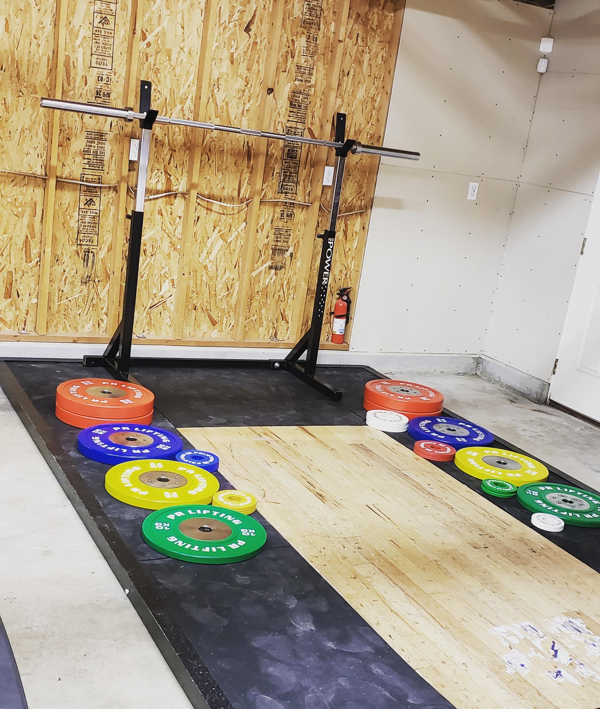 The start of my new addiction. My new garage gym! r/weightlifting