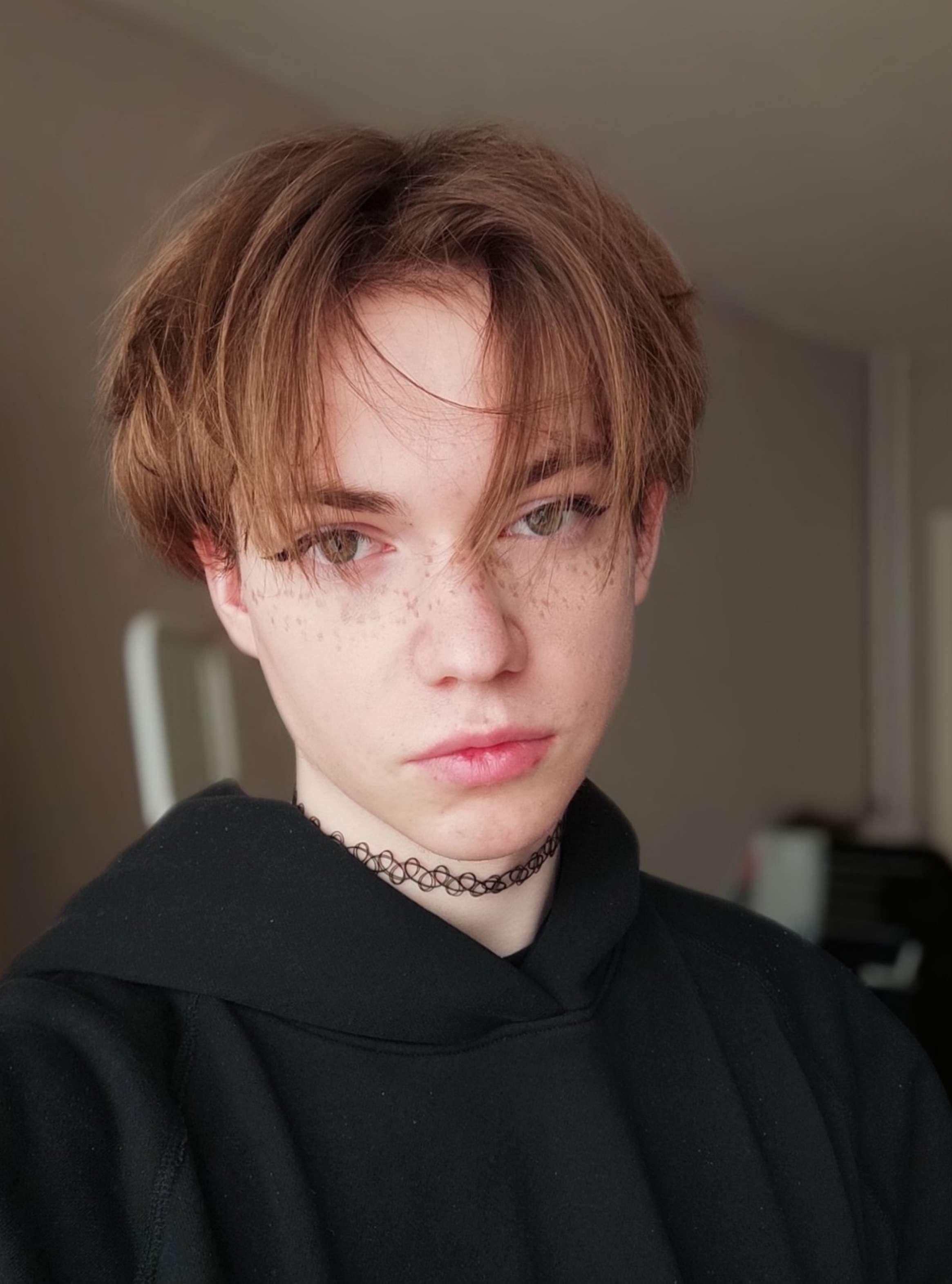 hiii r/femboy