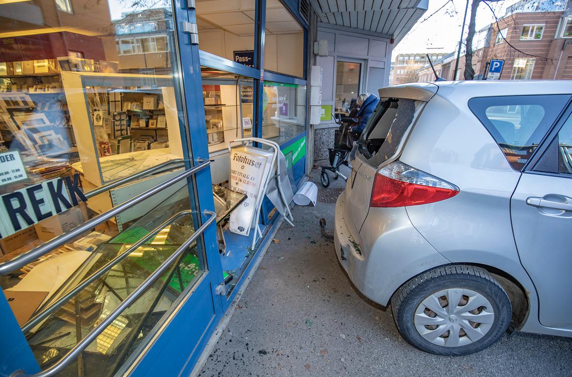 Idiot pressed the accelerator pedal instead of the brake pedal and