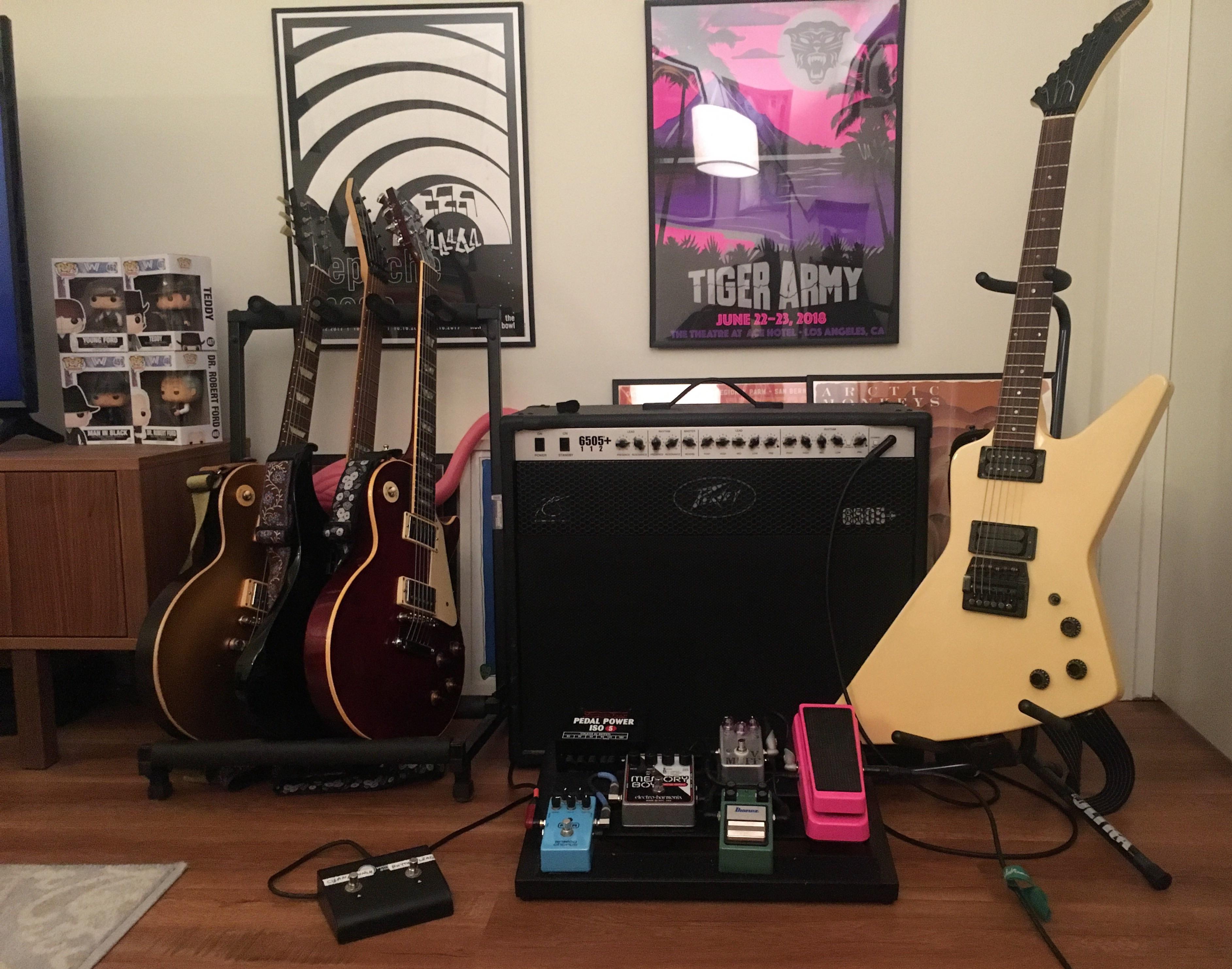 [Gear] Here’s my apartment rig. r/guitars