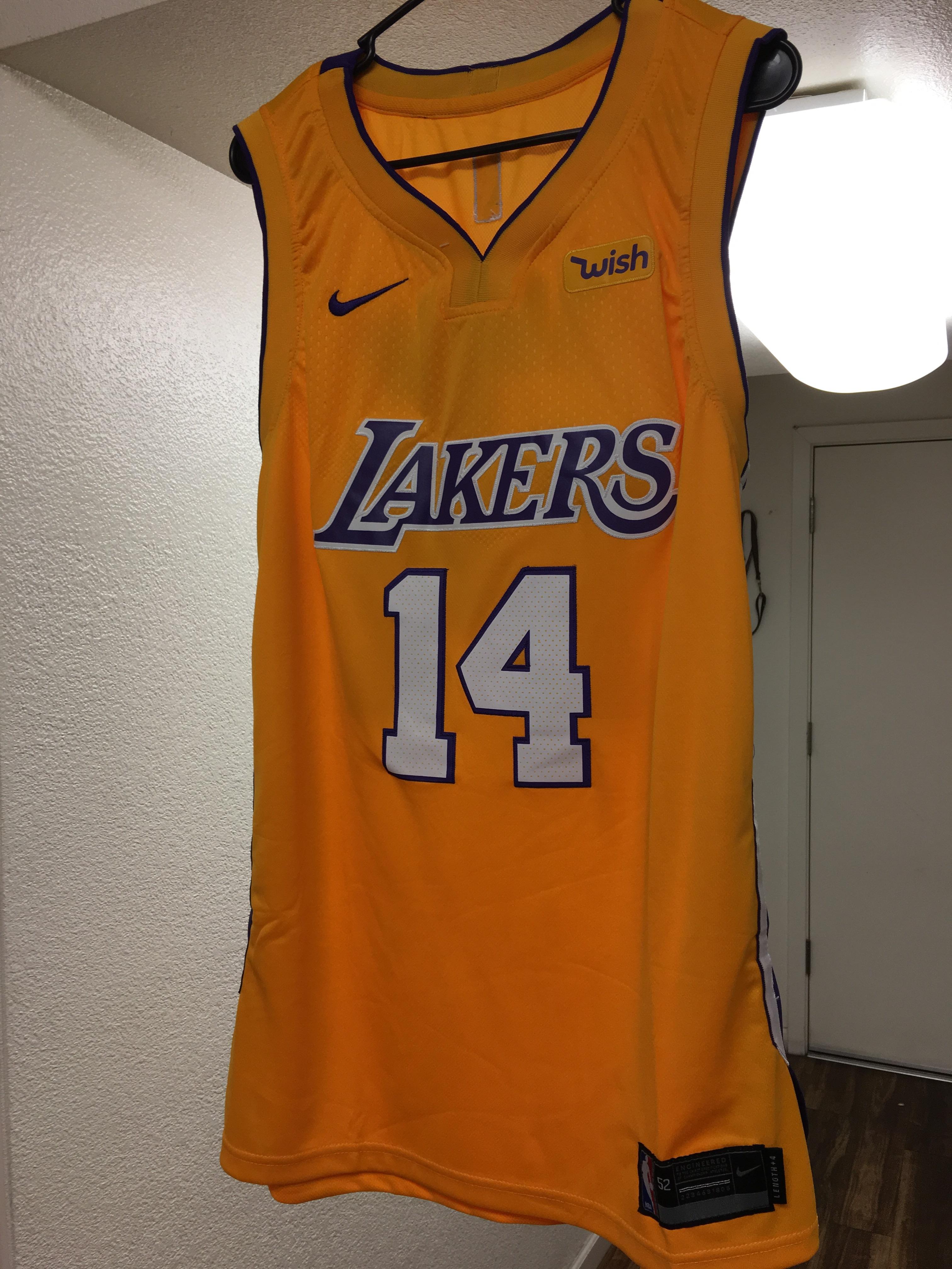 Those of you who want to see the dhgate jerseys. r/lakers