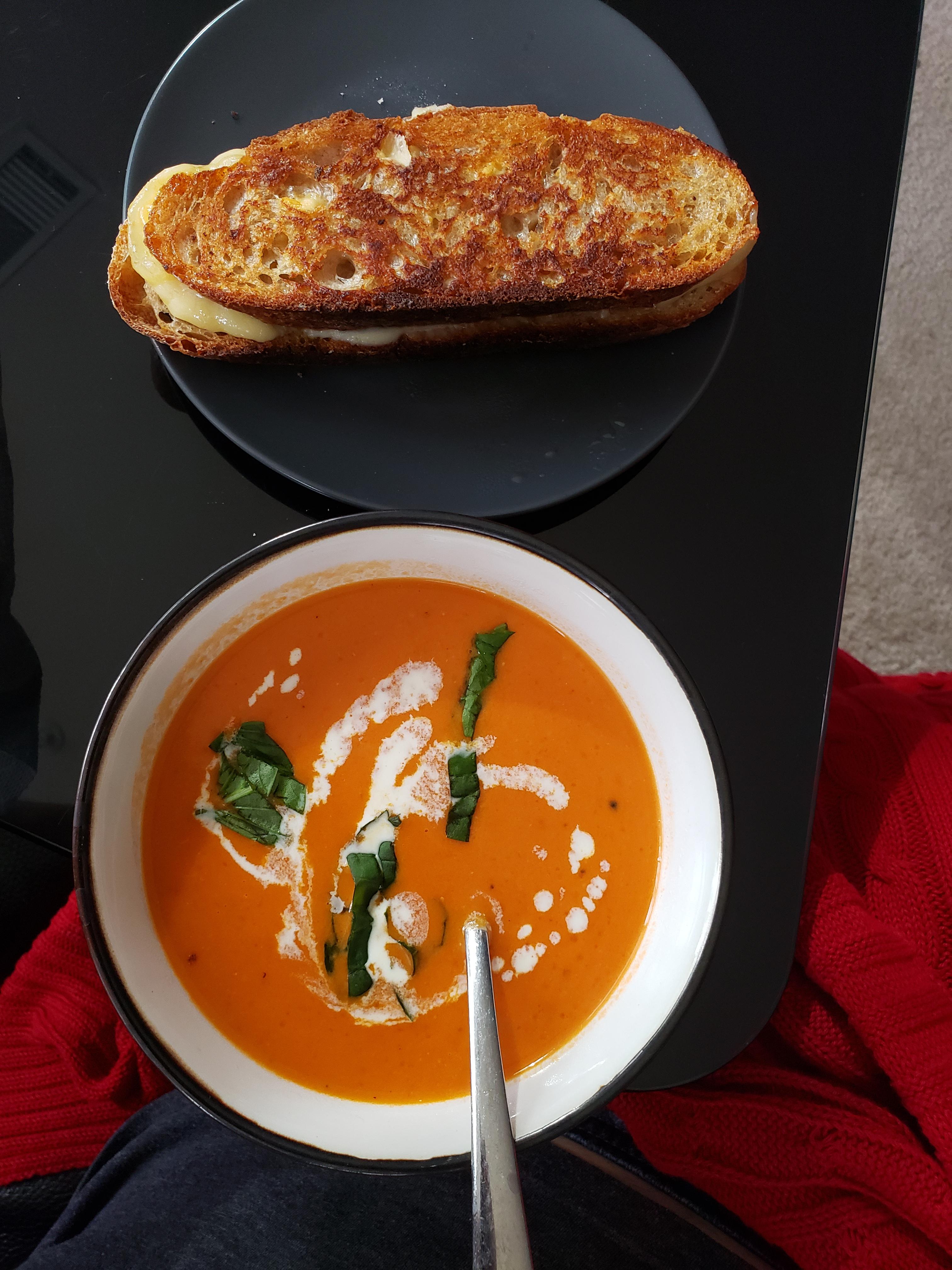 Sourdough grilled cheese and tomato bisque! r/Sourdough