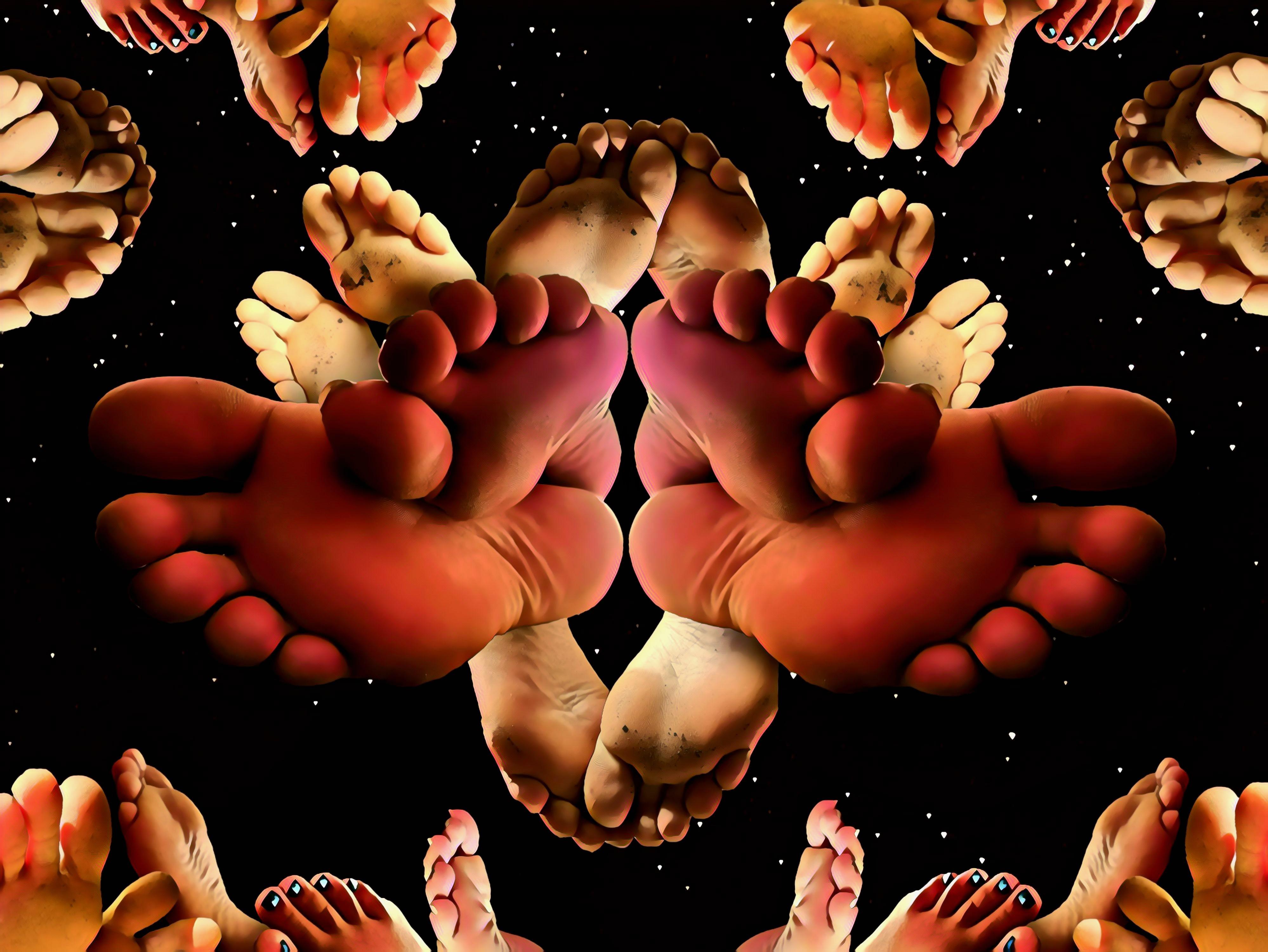 If you're into feet and artwork, may be this could please you 💕 check