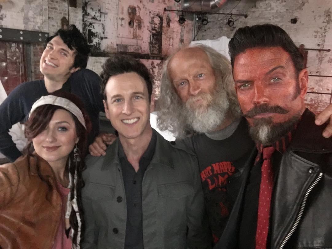Russell Hodgkinson posts behind the scenes cast photo with Z